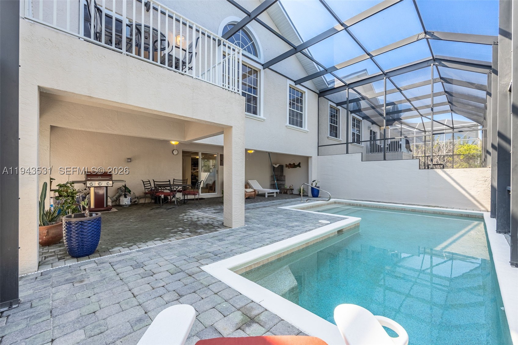 OLD PELICAN BAY - Residential