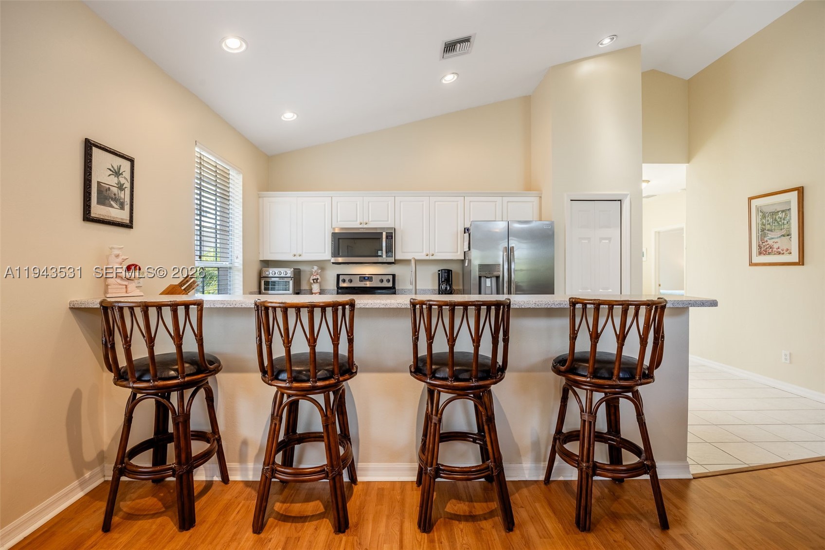 OLD PELICAN BAY - Residential