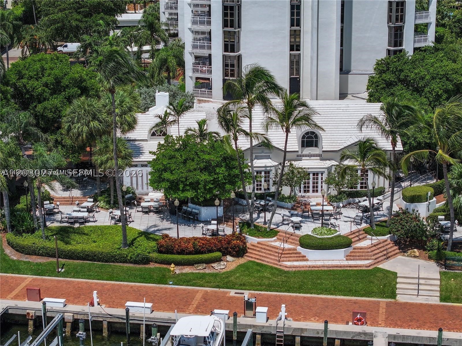 TOWERS OF QUAYSIDE CONDO - Residential