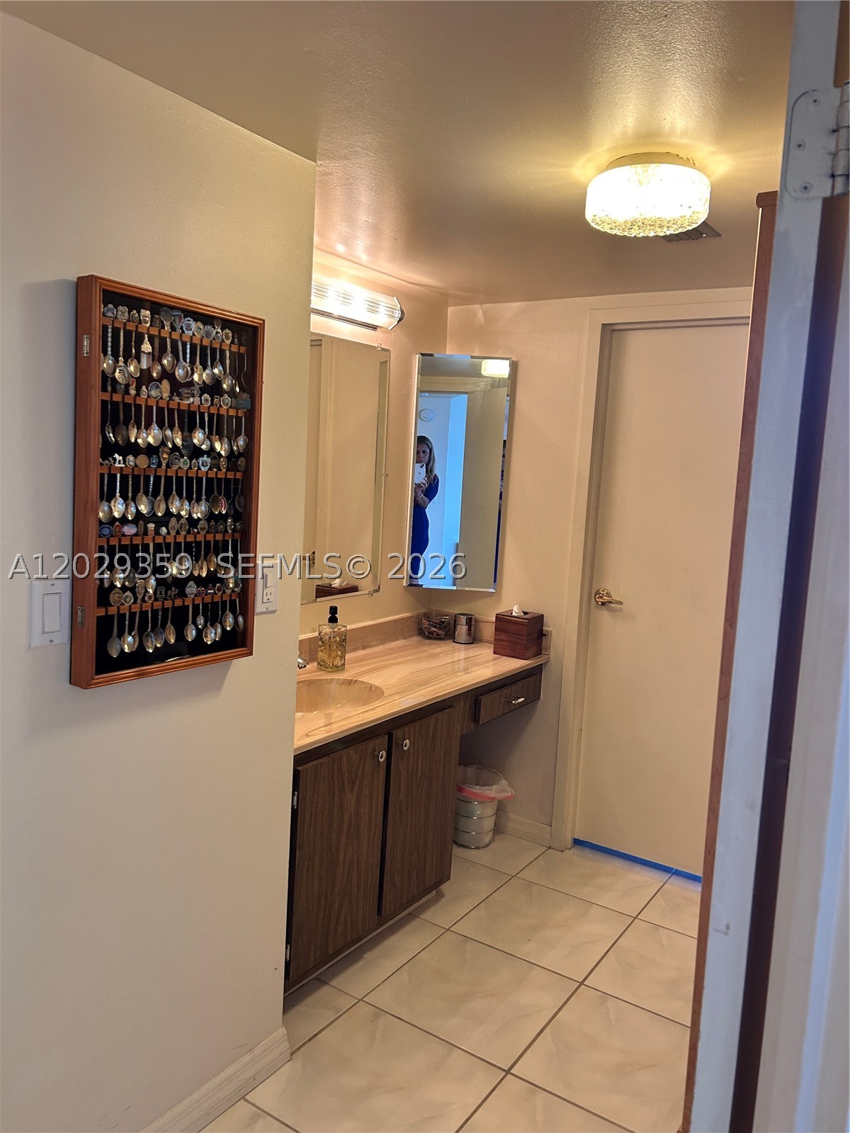 BRICKELL BAY CLUB CONDO - Residential