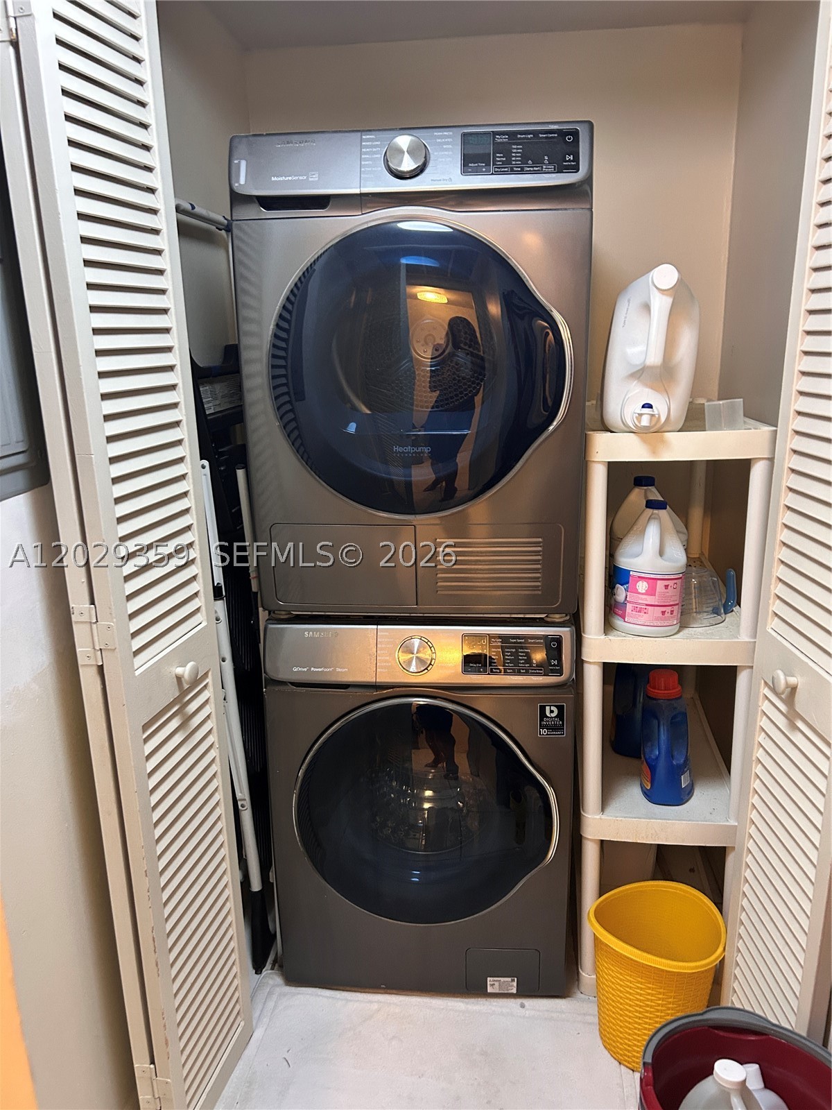 BRICKELL BAY CLUB CONDO - Residential