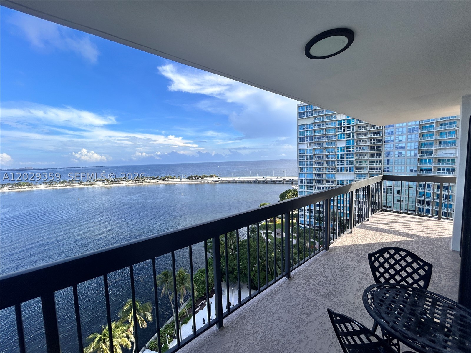 BRICKELL BAY CLUB CONDO - Residential