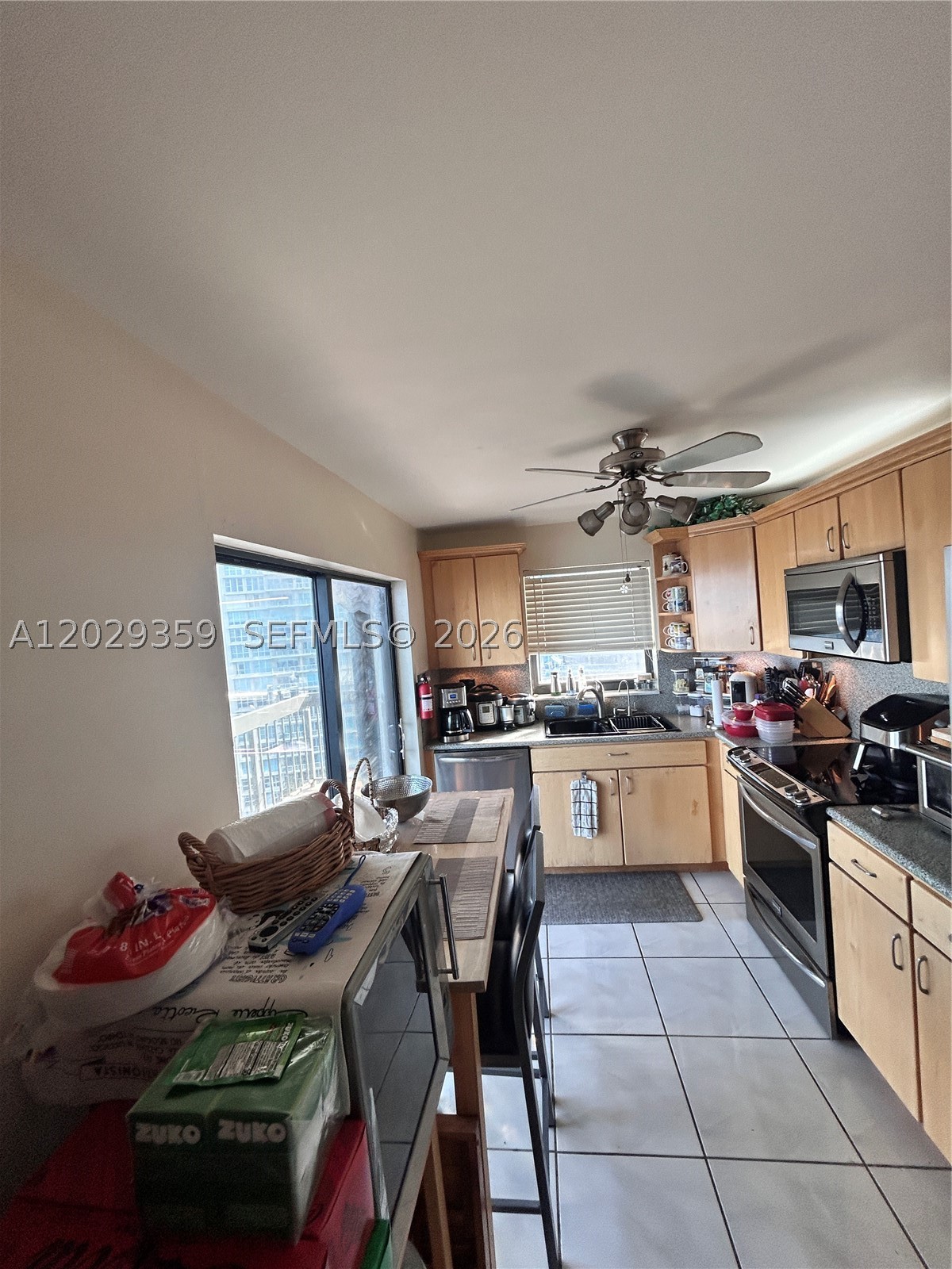 BRICKELL BAY CLUB CONDO - Residential