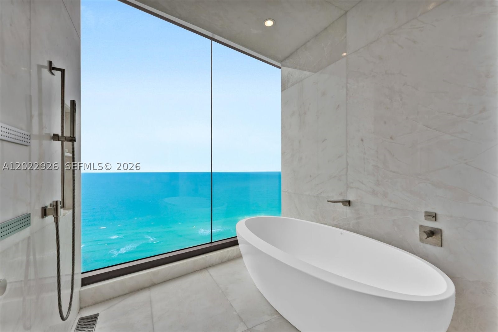 NORTH BISCAYNE BEACH AMEN - Residential