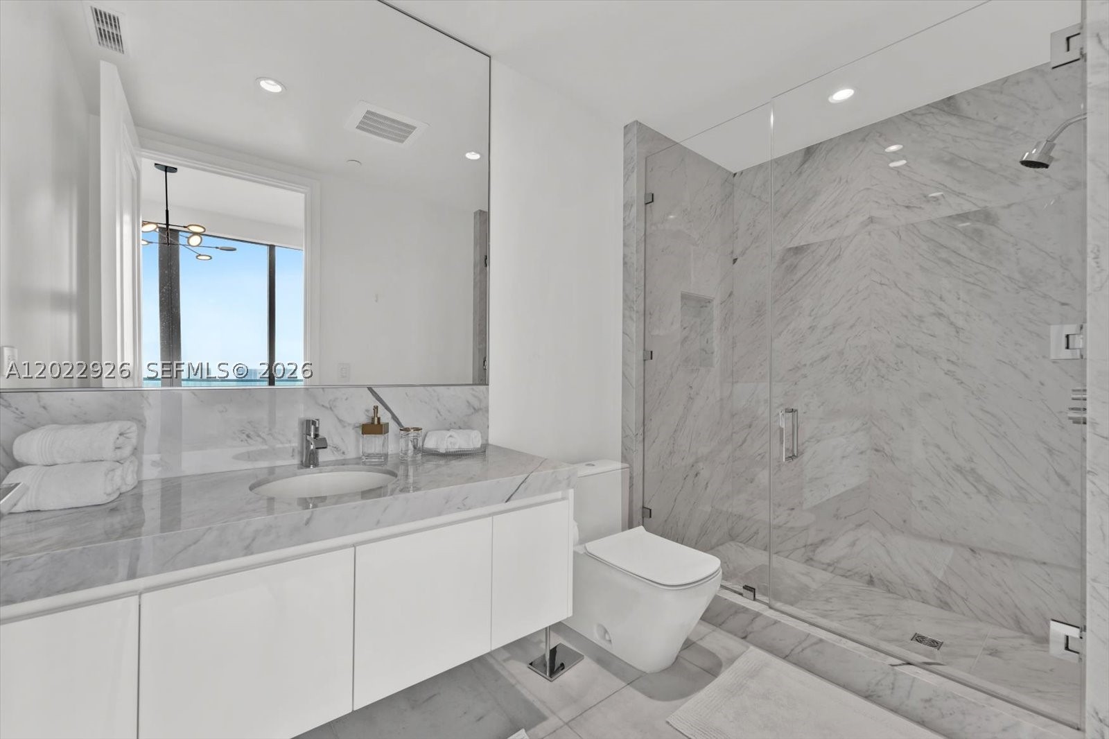NORTH BISCAYNE BEACH AMEN - Residential