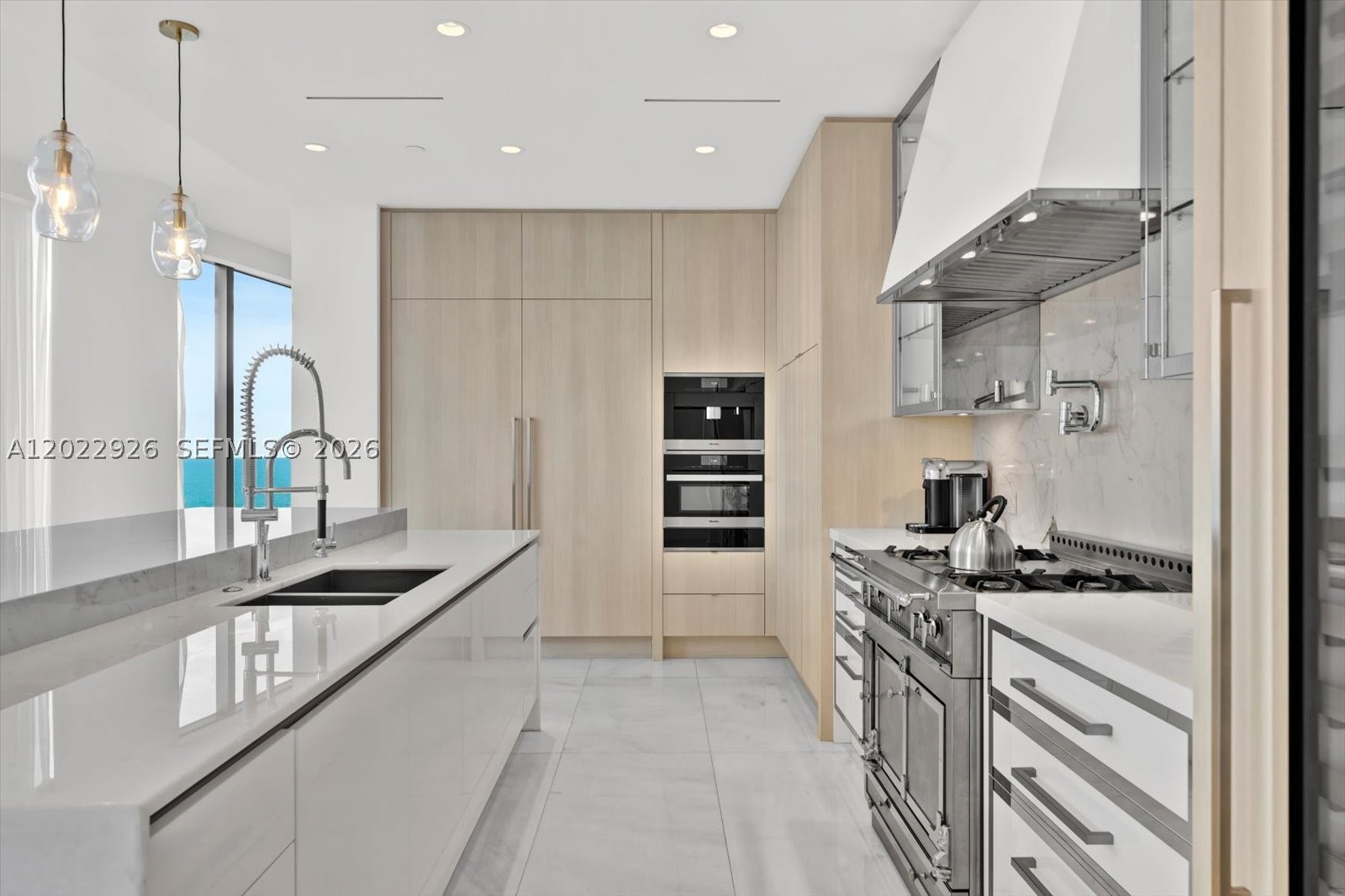 NORTH BISCAYNE BEACH AMEN - Residential