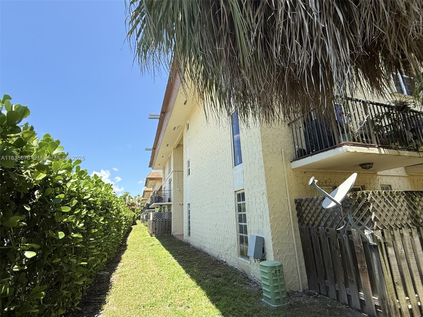 Courtyards at Kendall - Residential
