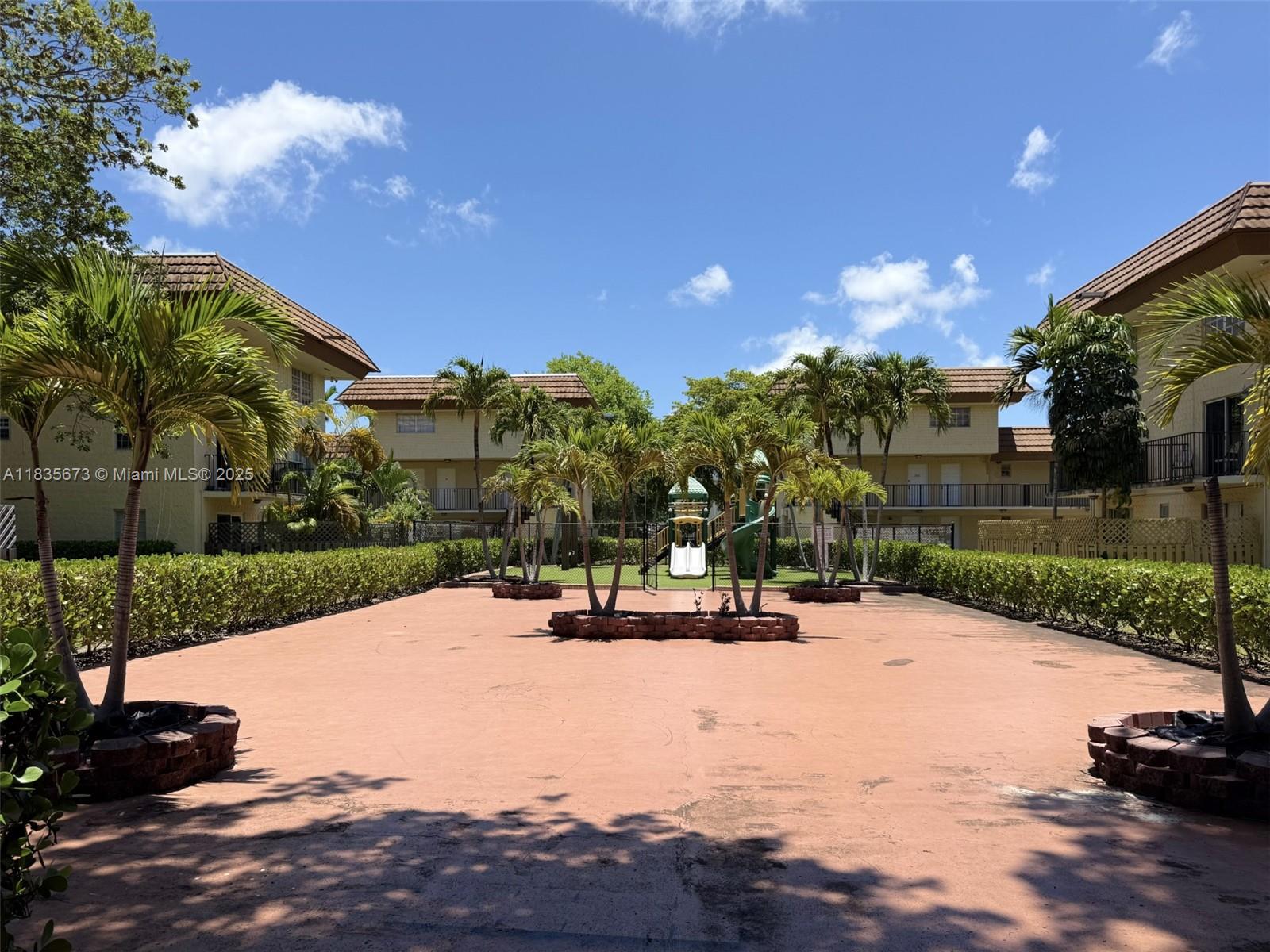 Courtyards at Kendall - Residential