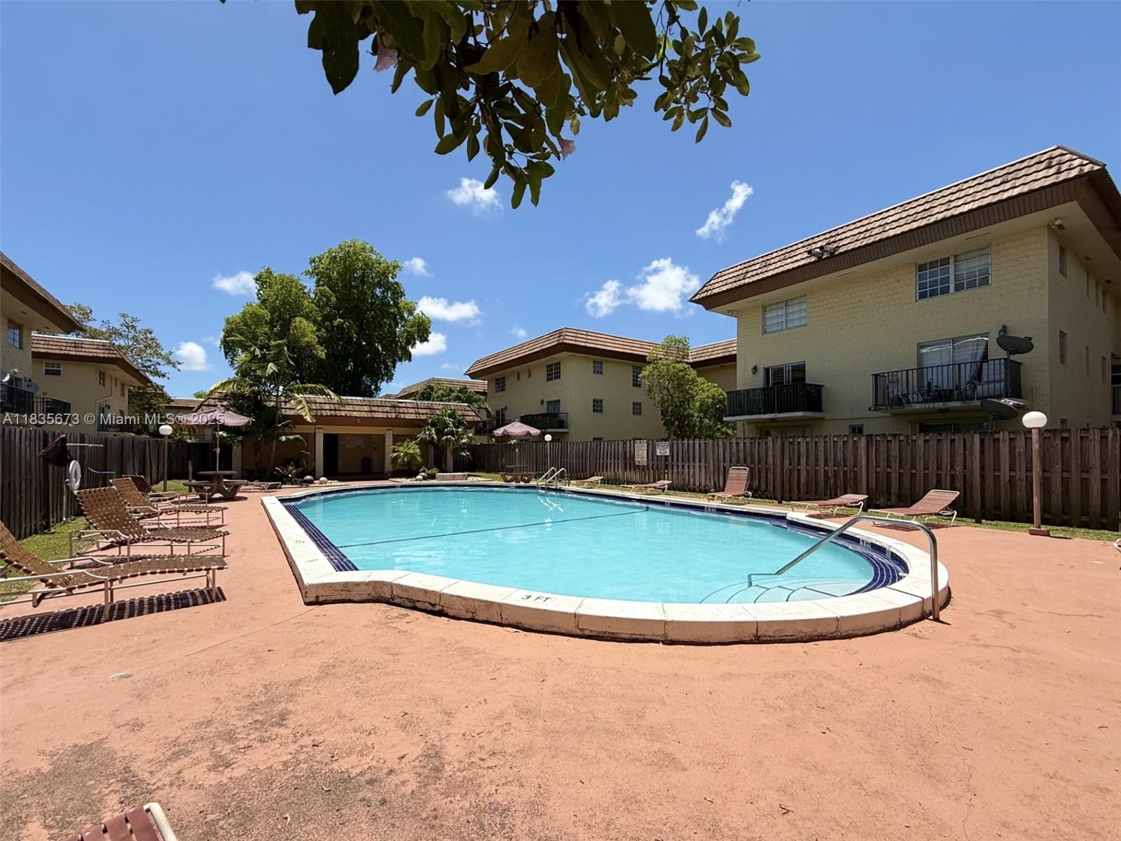 Courtyards at Kendall - Residential