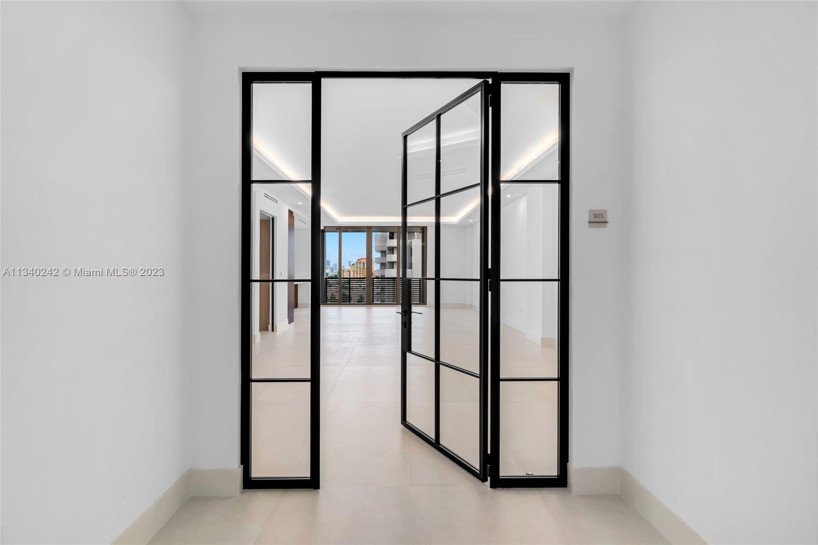 VILLA VALENCIA - Residential