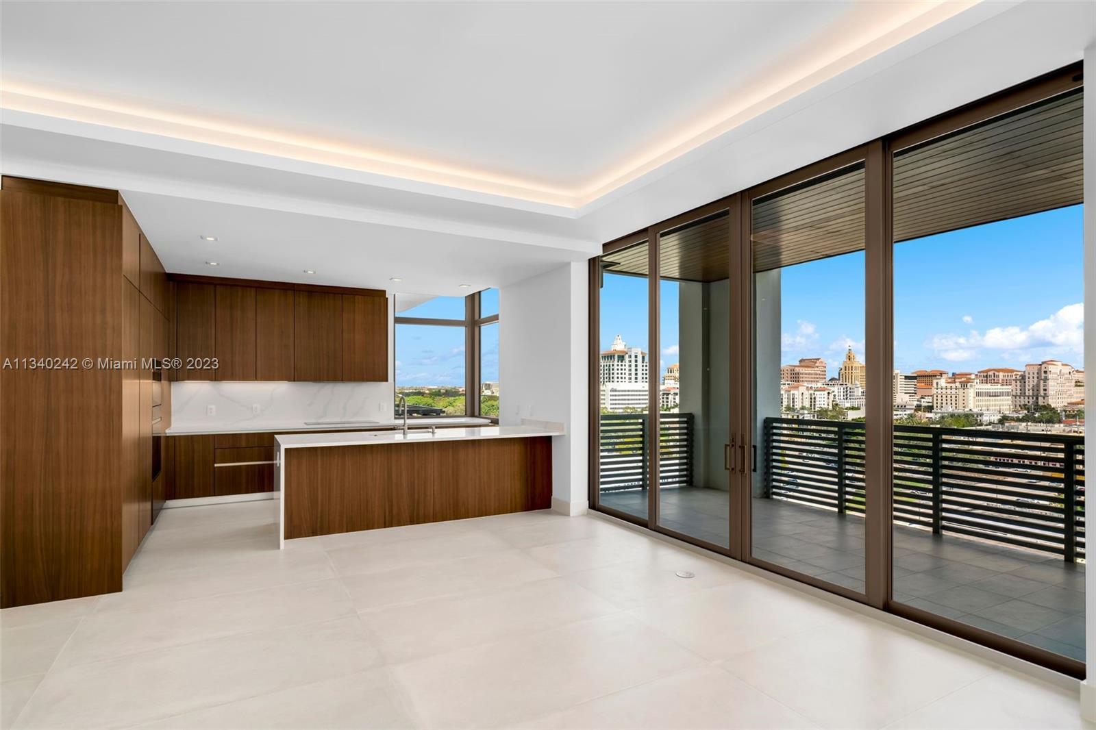 VILLA VALENCIA - Residential