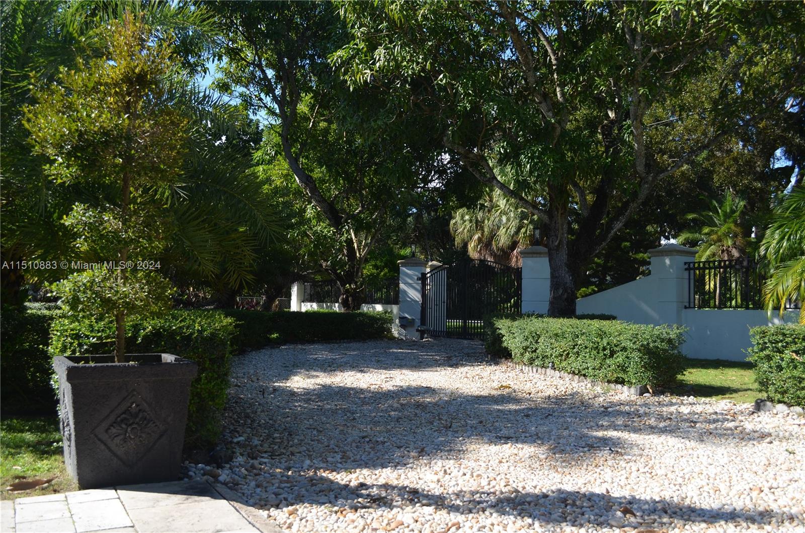 TOM-PEG ESTATES - Residential Lease