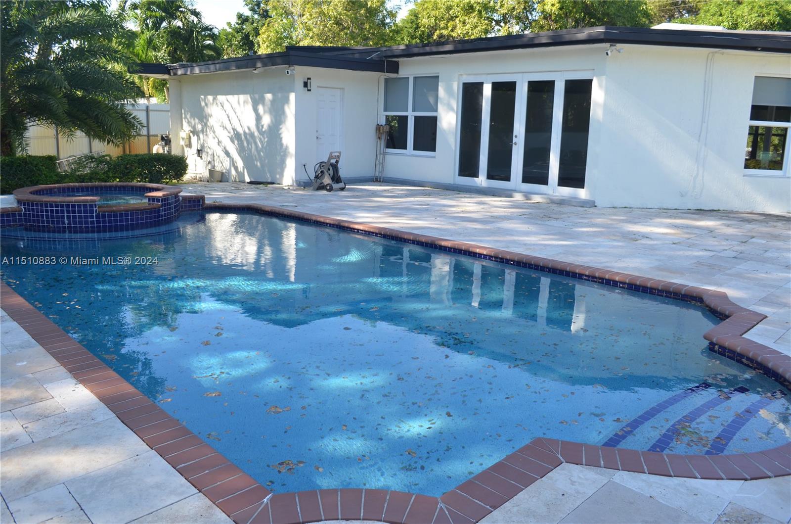 TOM-PEG ESTATES - Residential Lease
