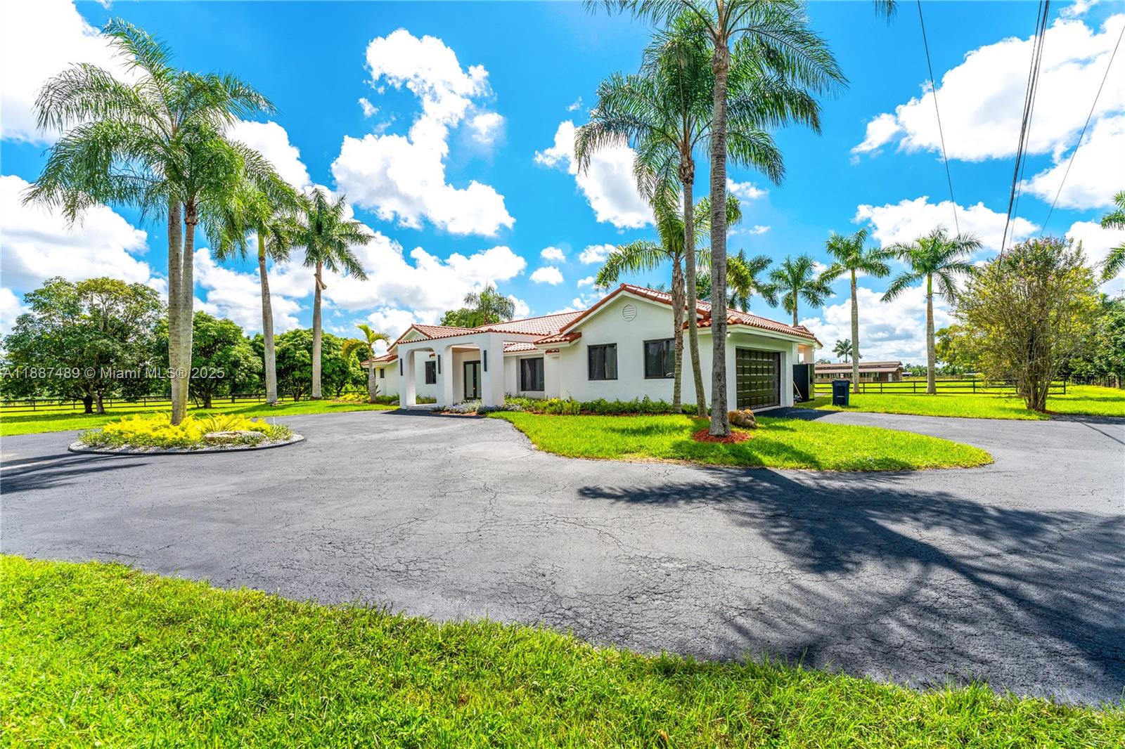 5 AC REDLAND W/ HOME - Residential