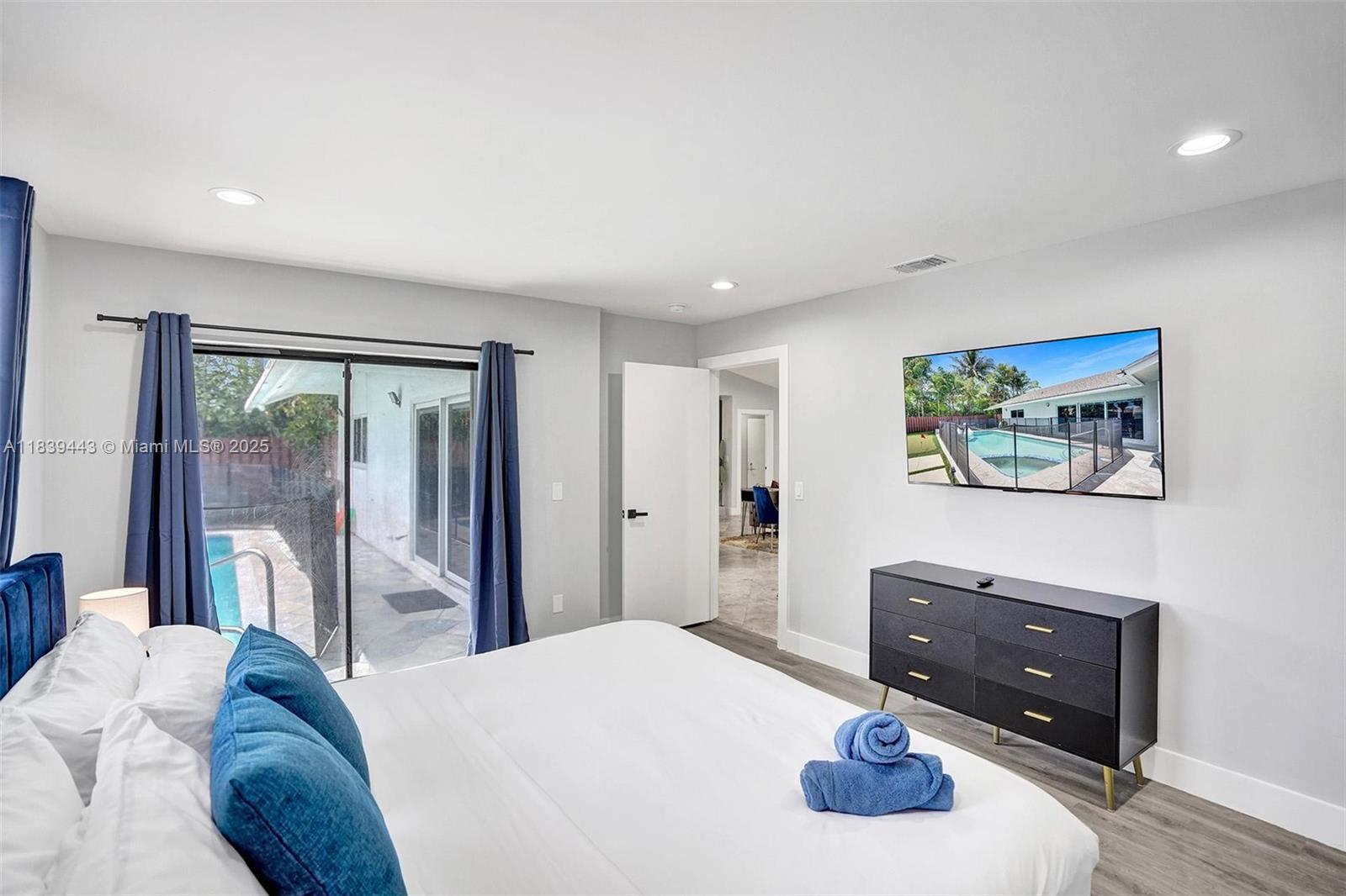 COVE 3RD SEC - Residential