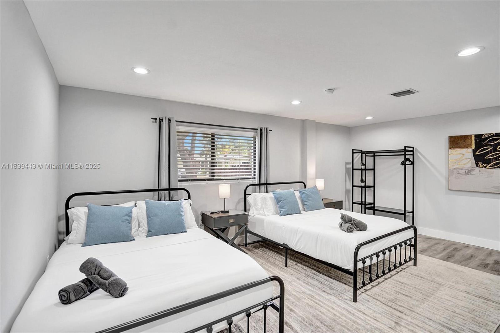 COVE 3RD SEC - Residential