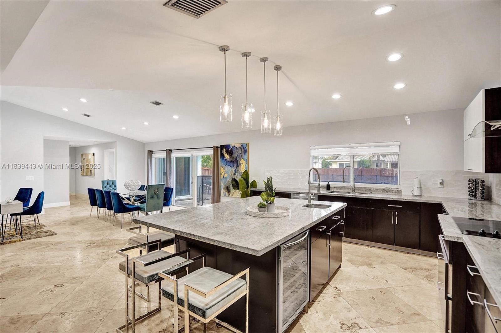 COVE 3RD SEC - Residential