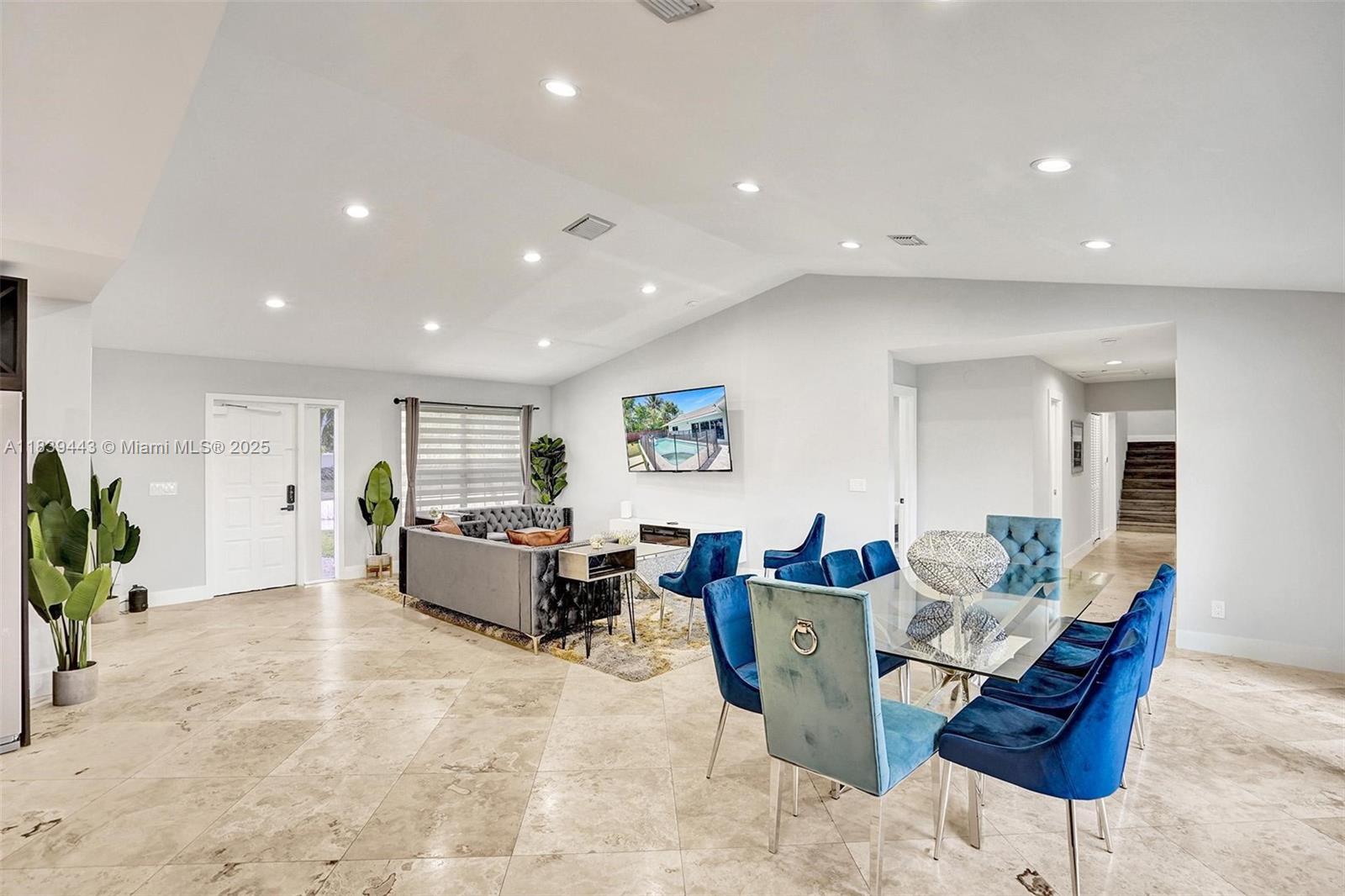 COVE 3RD SEC - Residential