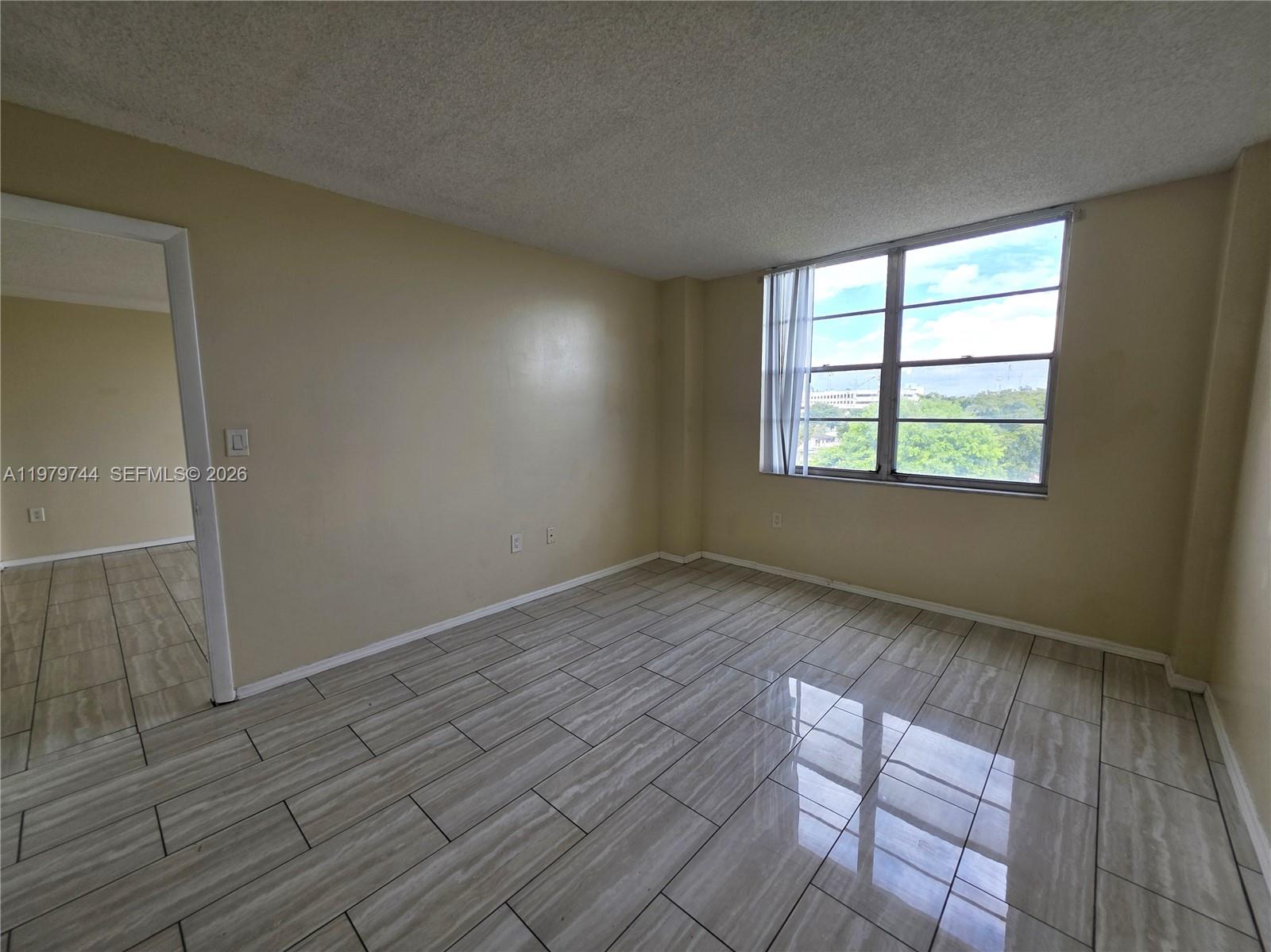 PARKWAY TOWERS BLDG 1 - Residential