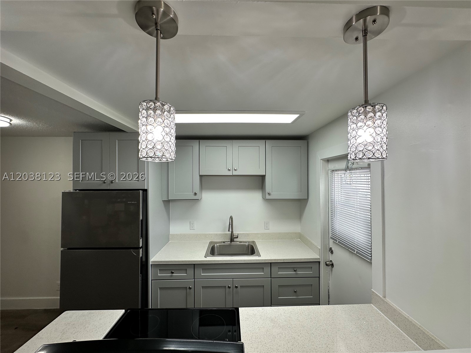 HOLLYWOOD PARK - Residential Lease