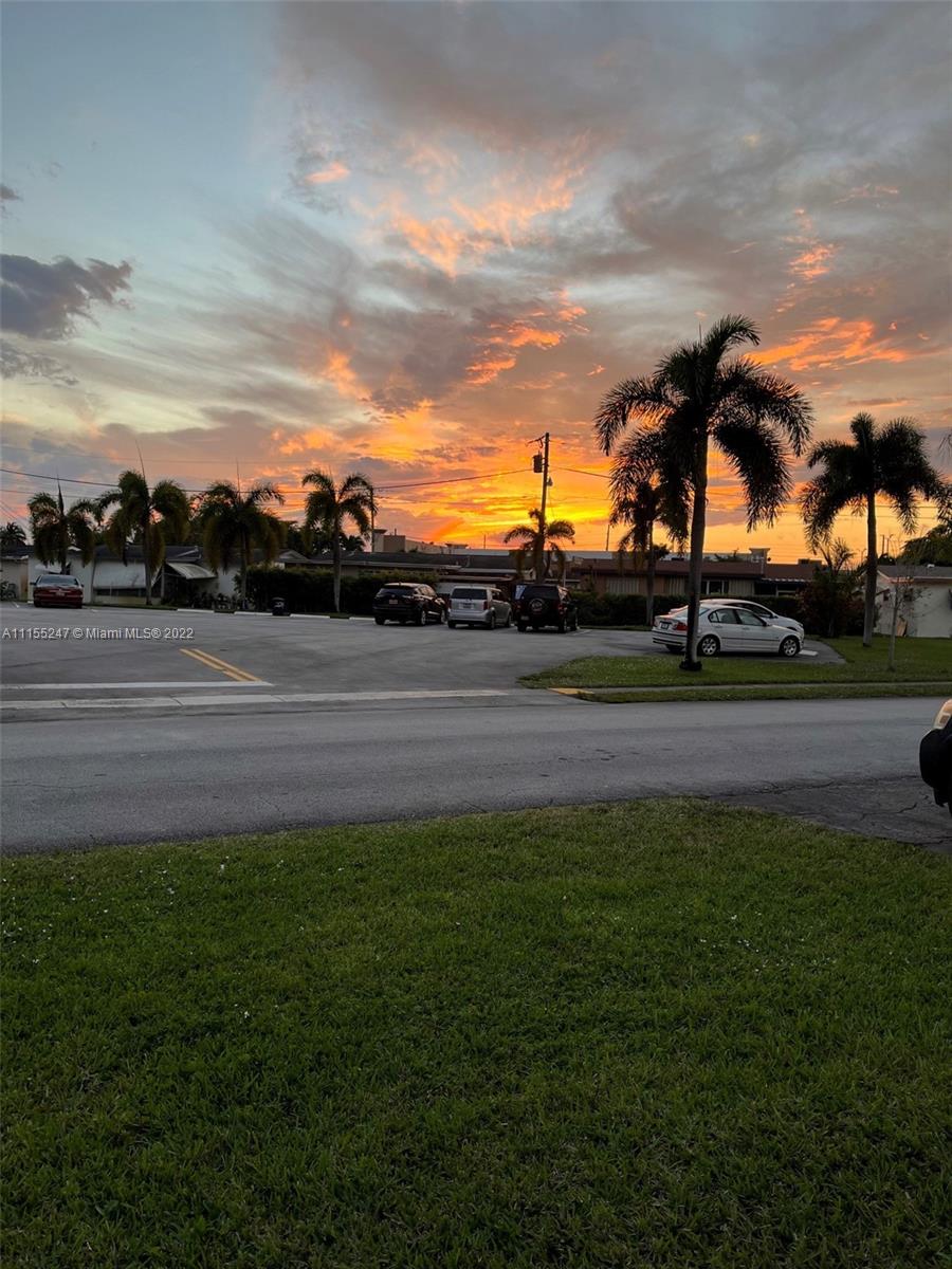 GOLD KEY VILLAS WEST - Residential
