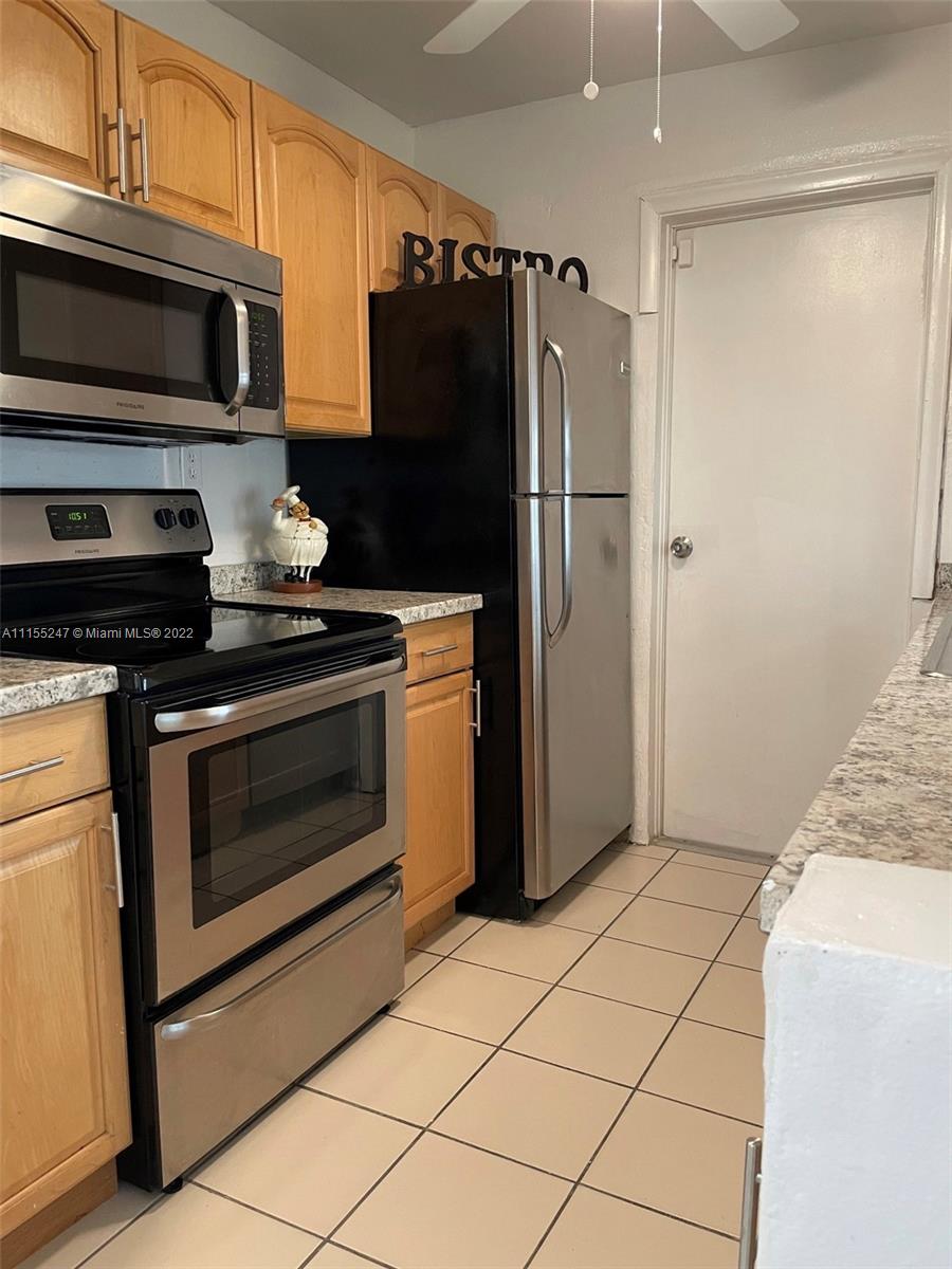 GOLD KEY VILLAS WEST - Residential