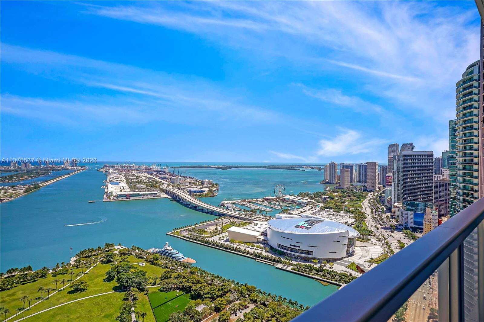 MARQUIS CONDO - Residential
