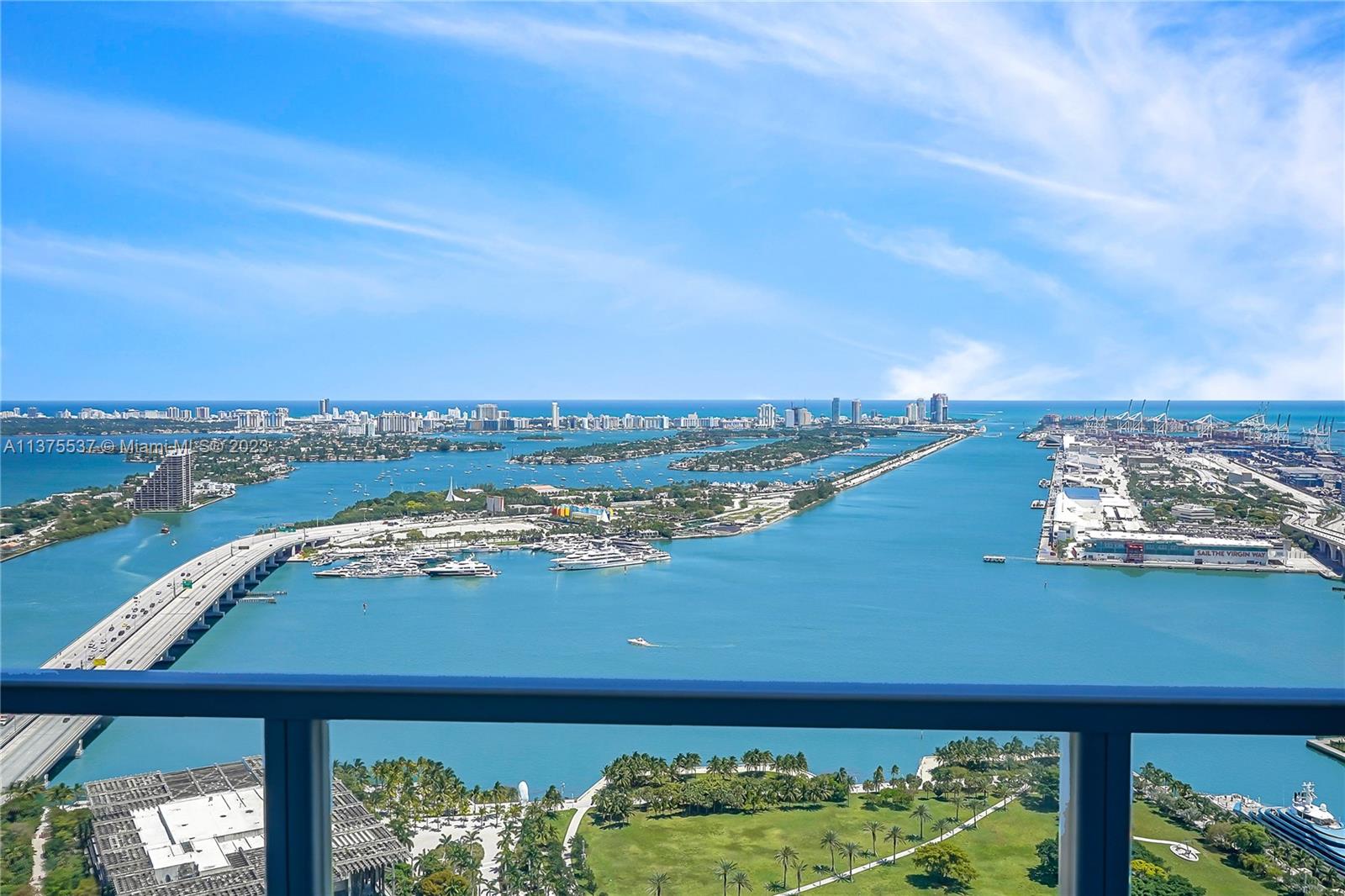 MARQUIS CONDO - Residential