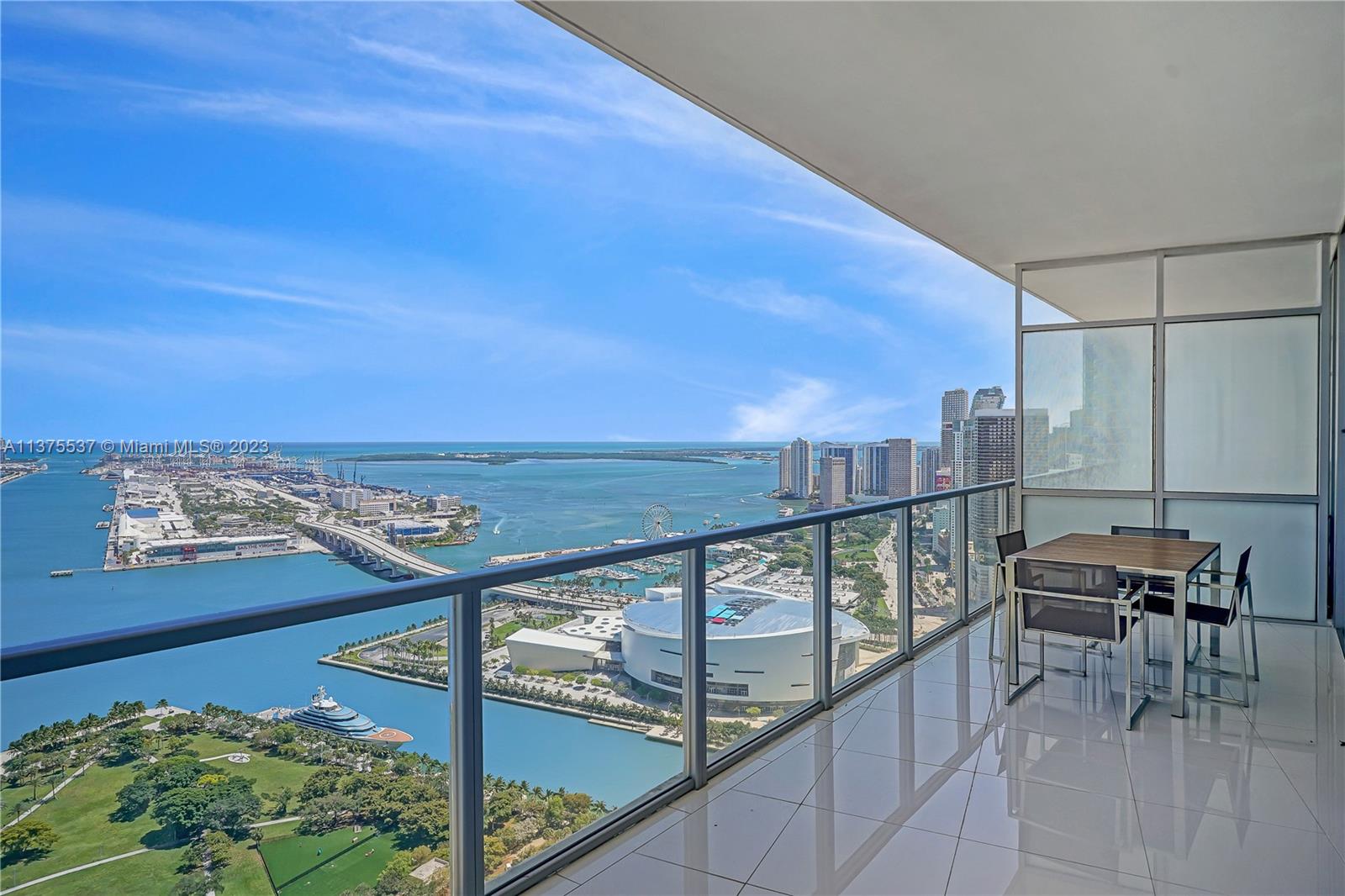 MARQUIS CONDO - Residential