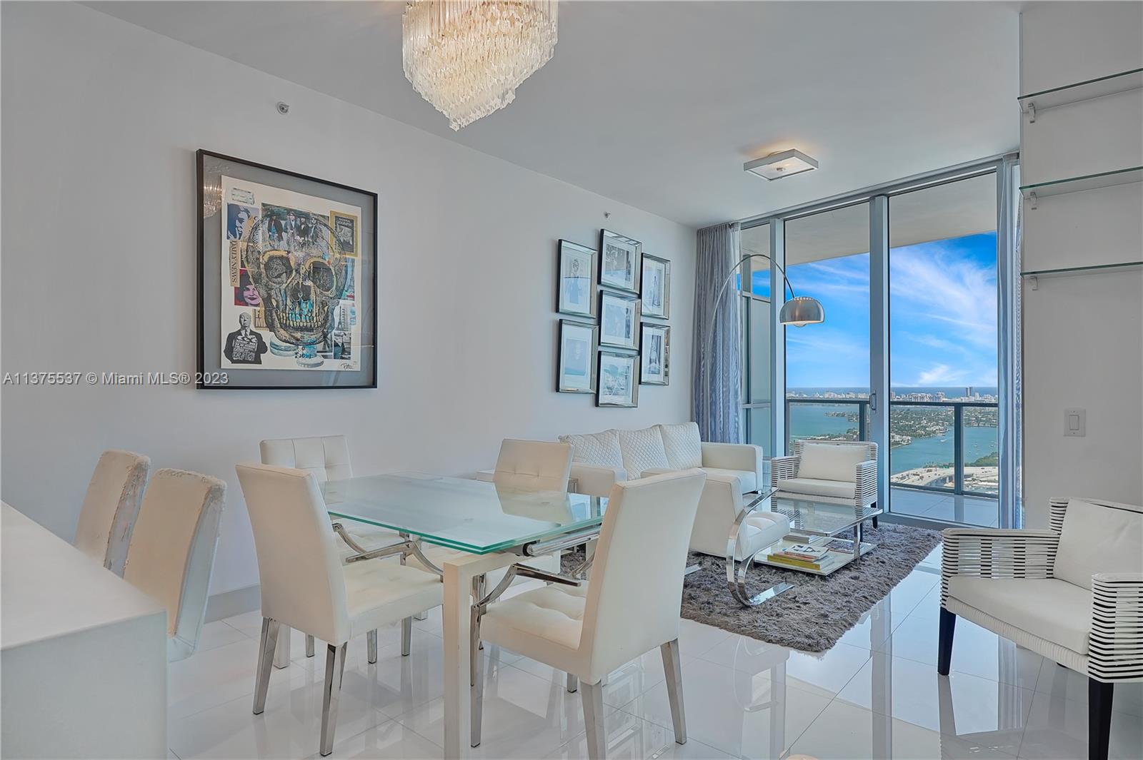 MARQUIS CONDO - Residential