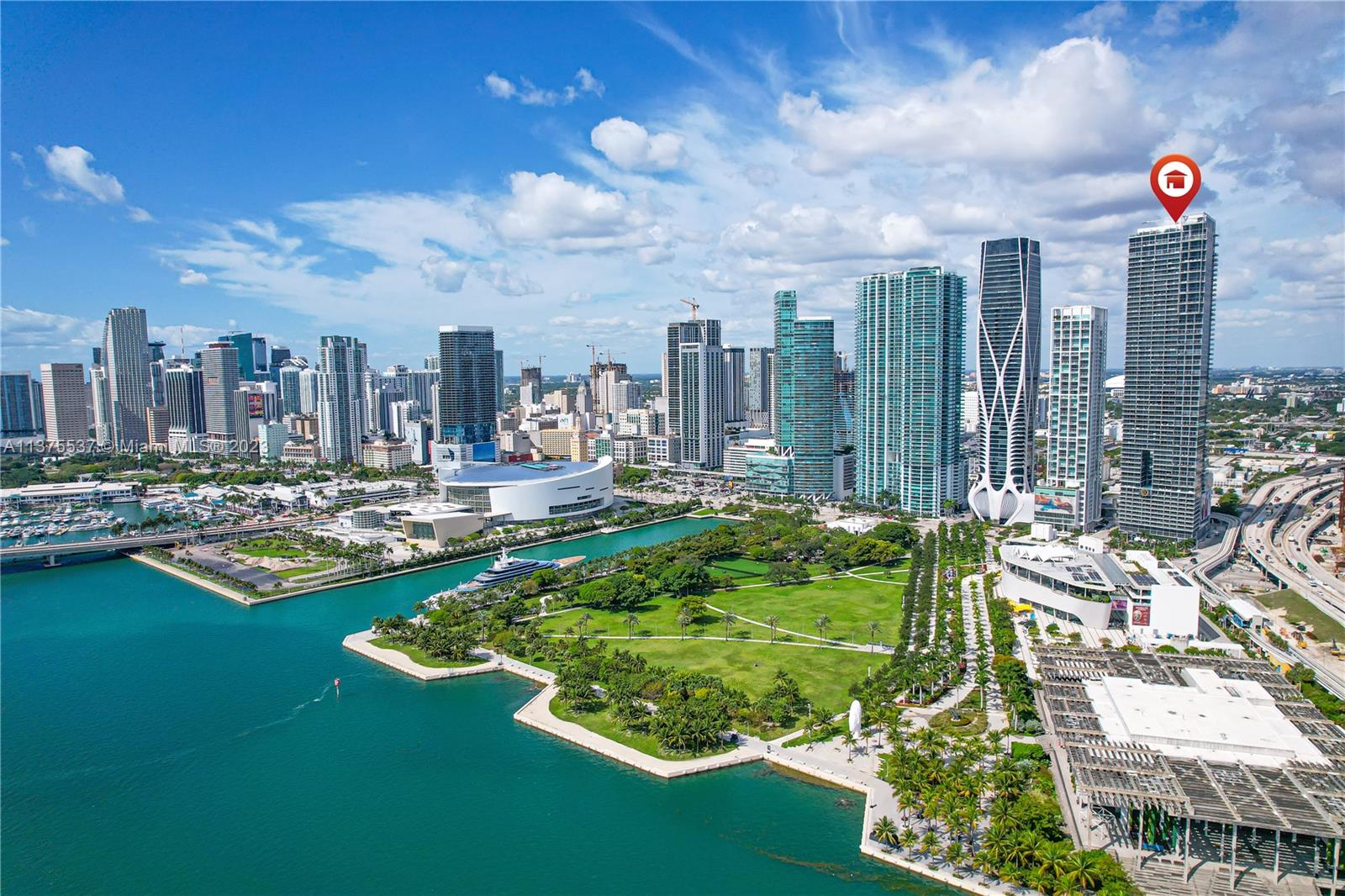 MARQUIS CONDO - Residential