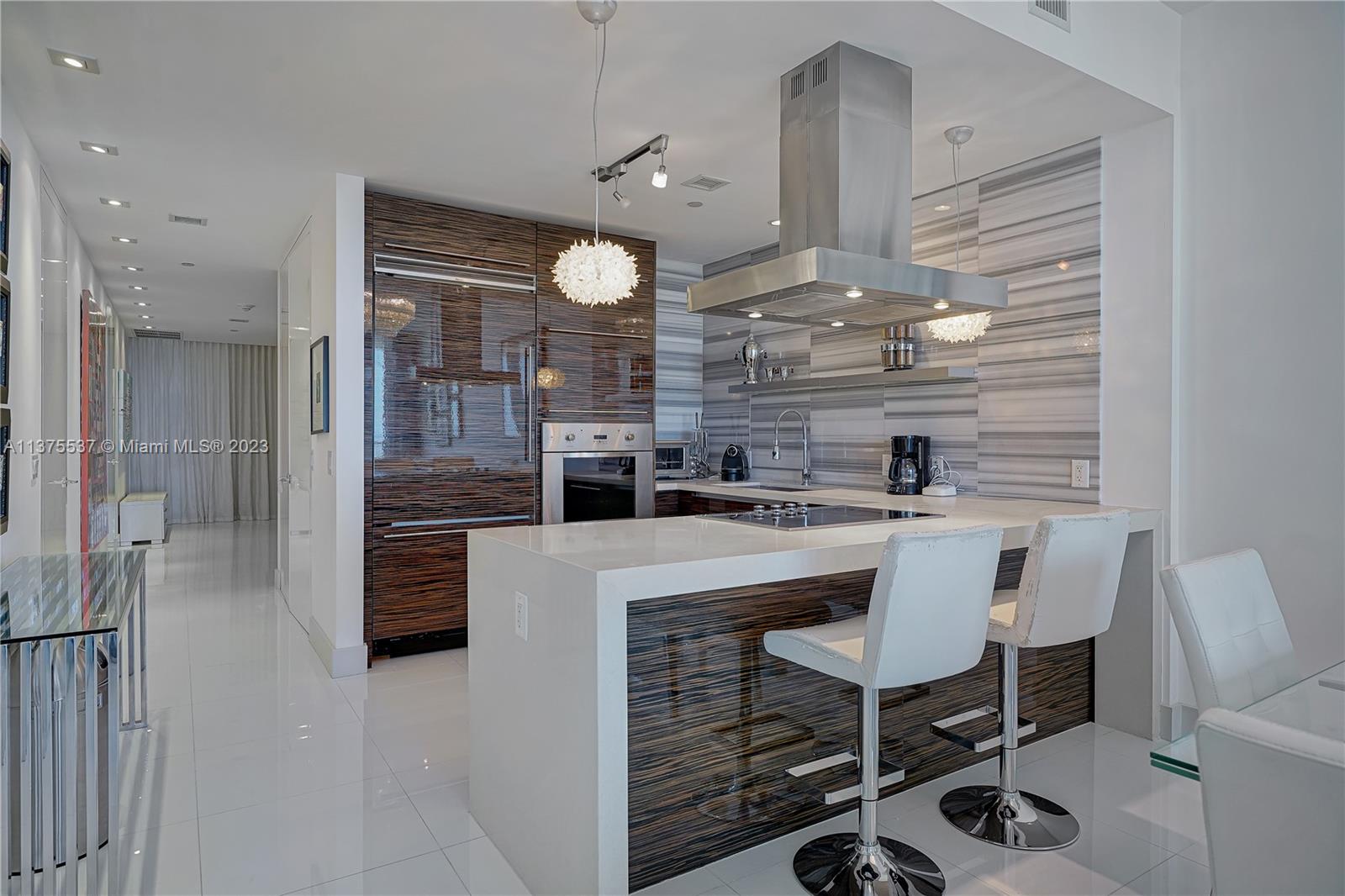 MARQUIS CONDO - Residential