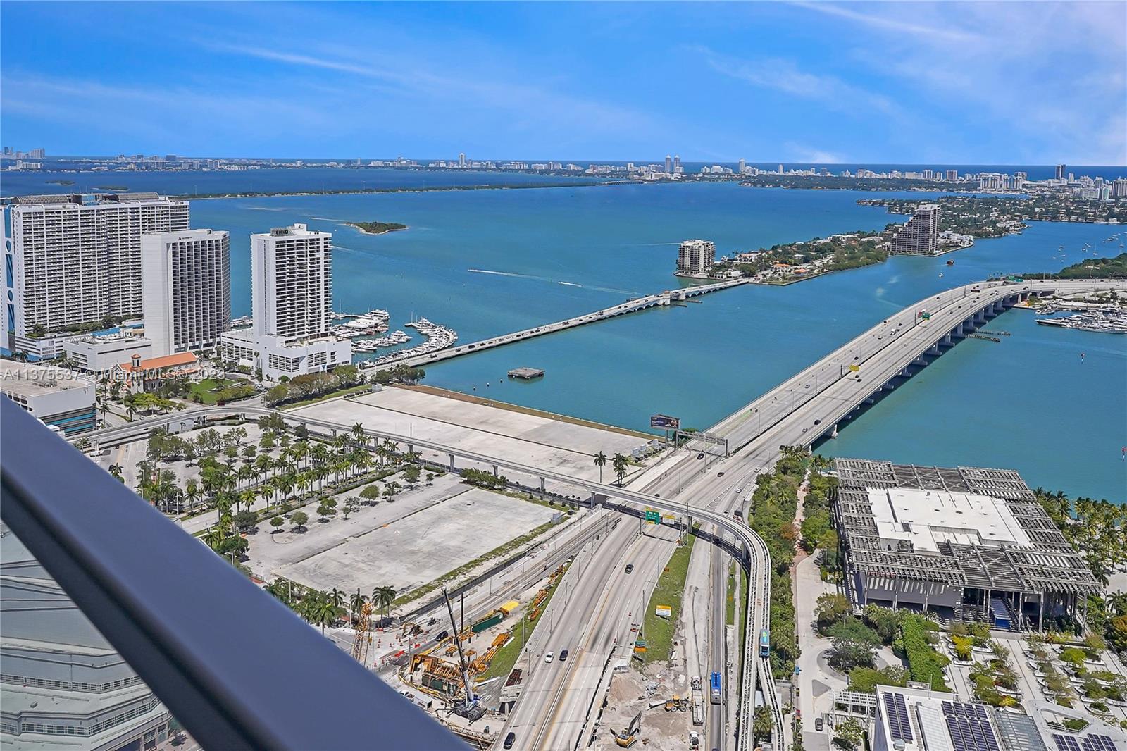 MARQUIS CONDO - Residential