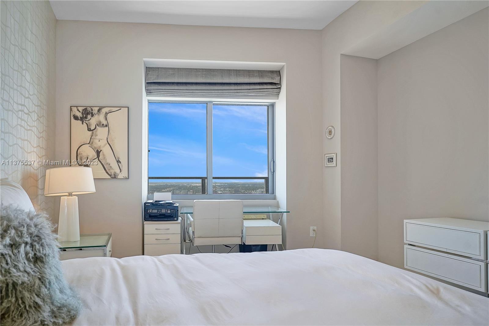 MARQUIS CONDO - Residential