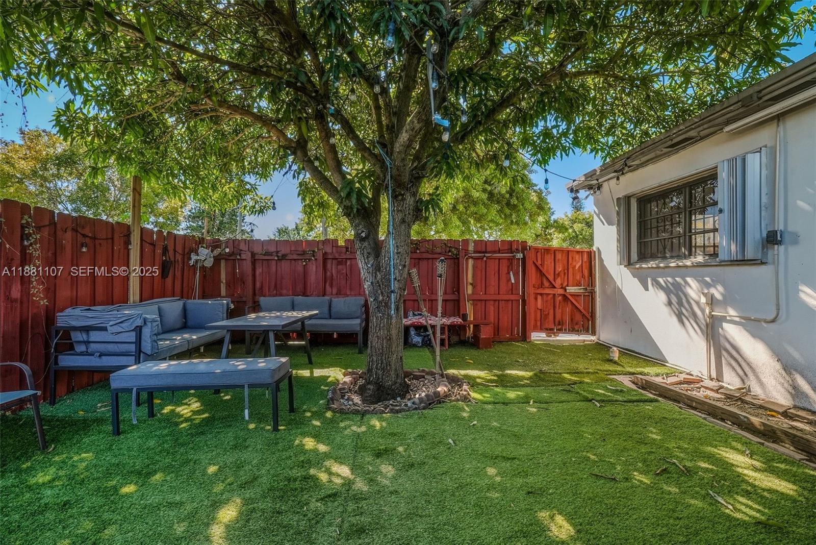 SCOTT LAKE MANOR SEC 3 - Residential