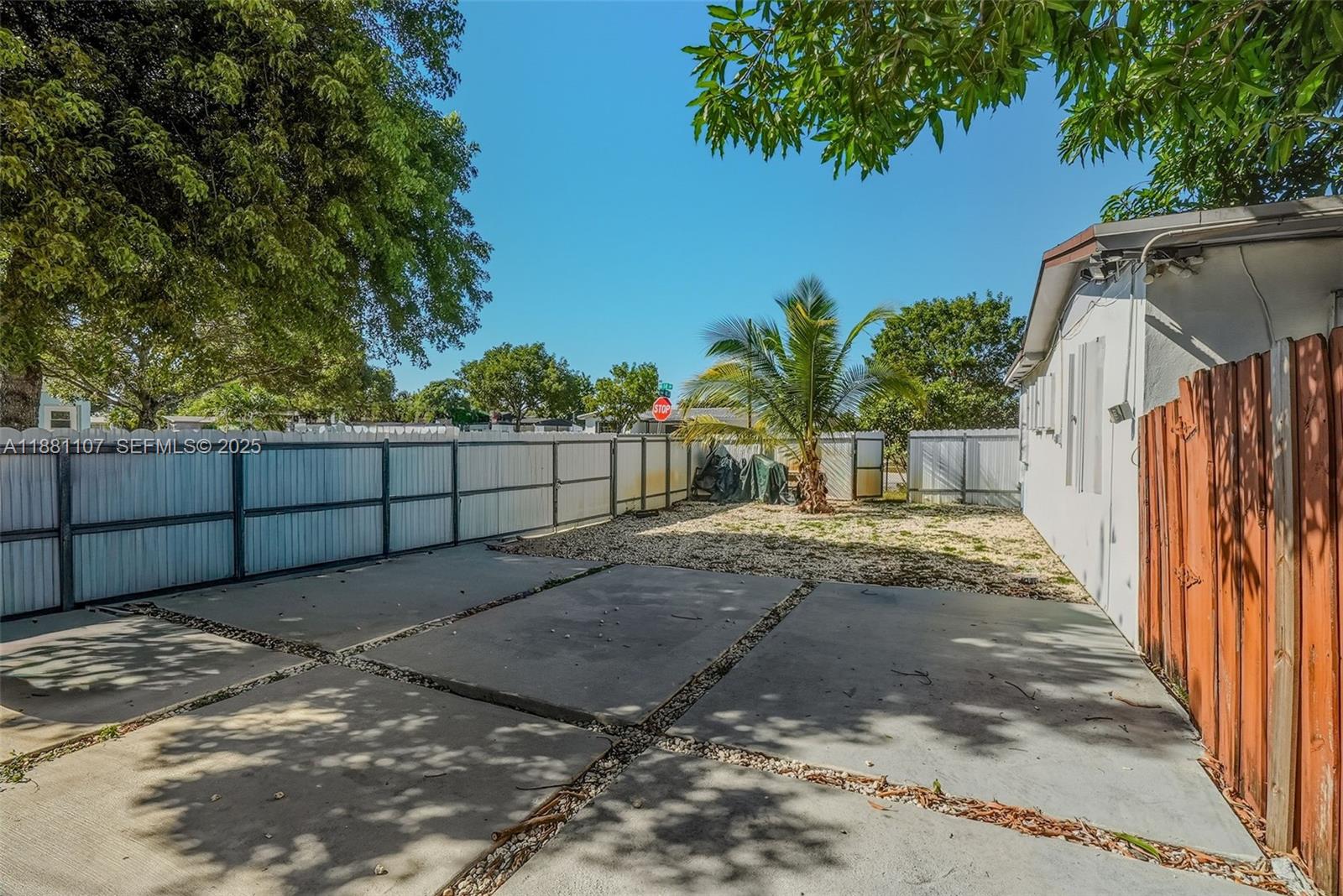 SCOTT LAKE MANOR SEC 3 - Residential