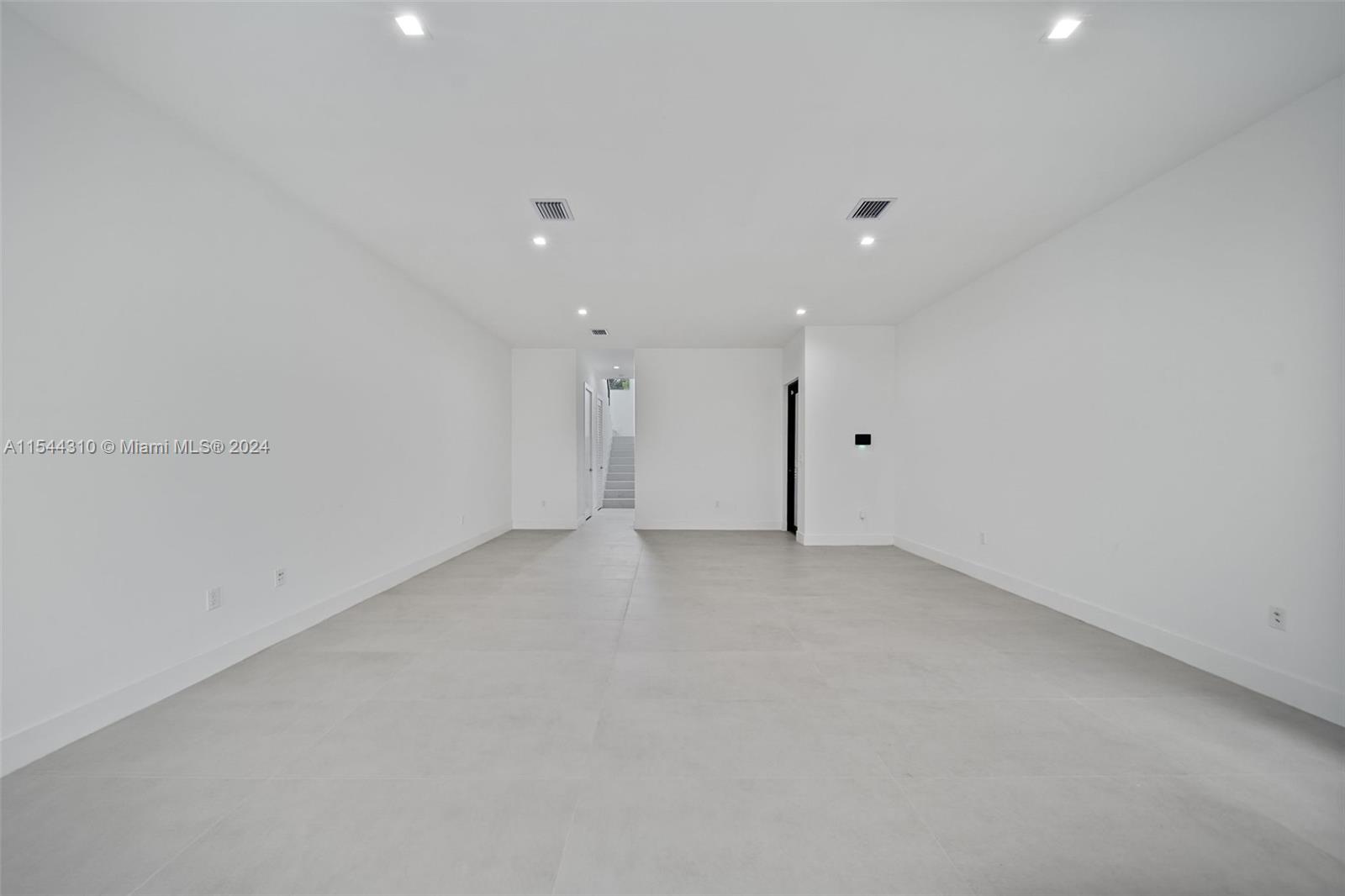 FROW HOMESTEAD - Residential Lease