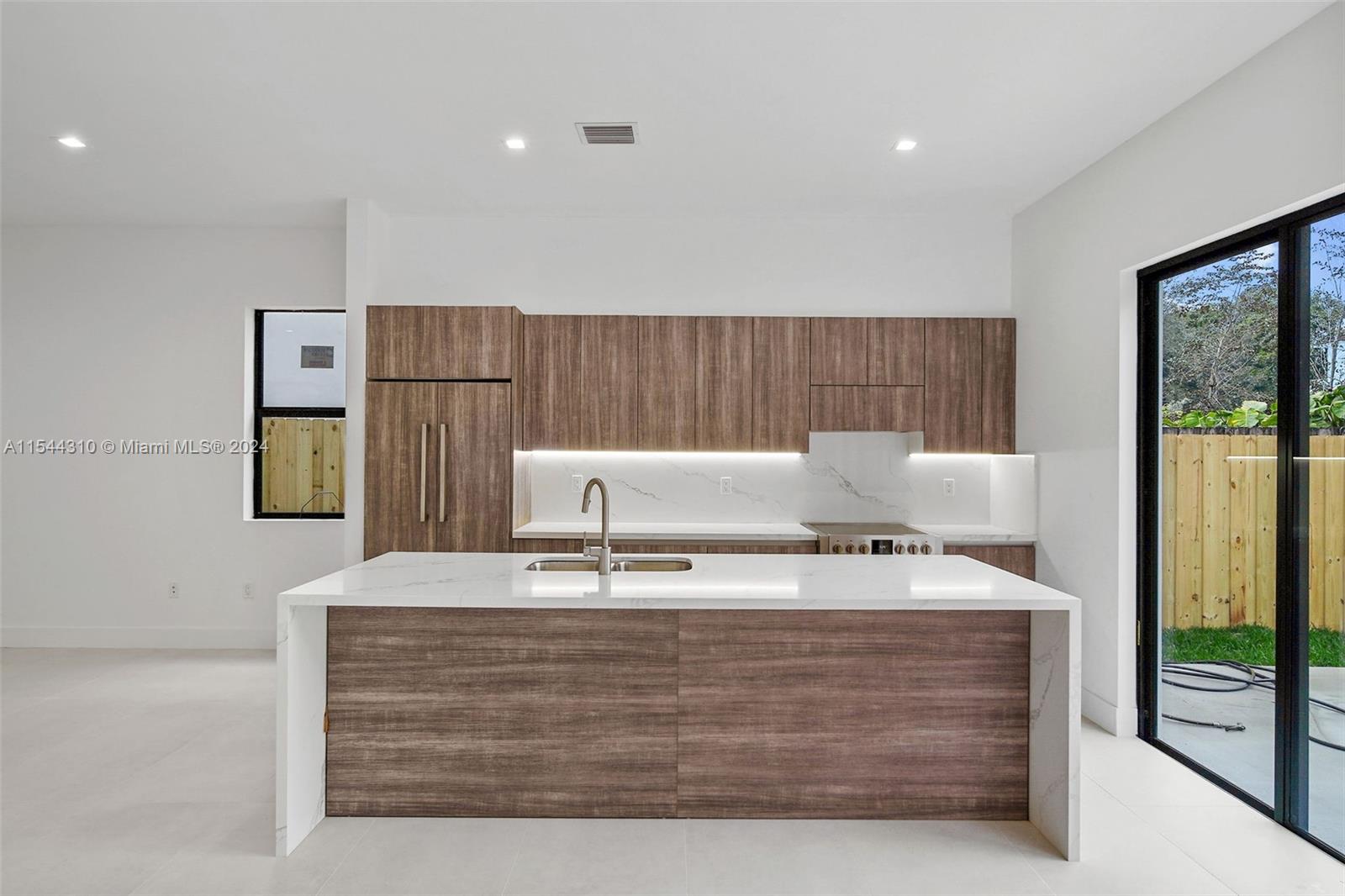 FROW HOMESTEAD - Residential Lease