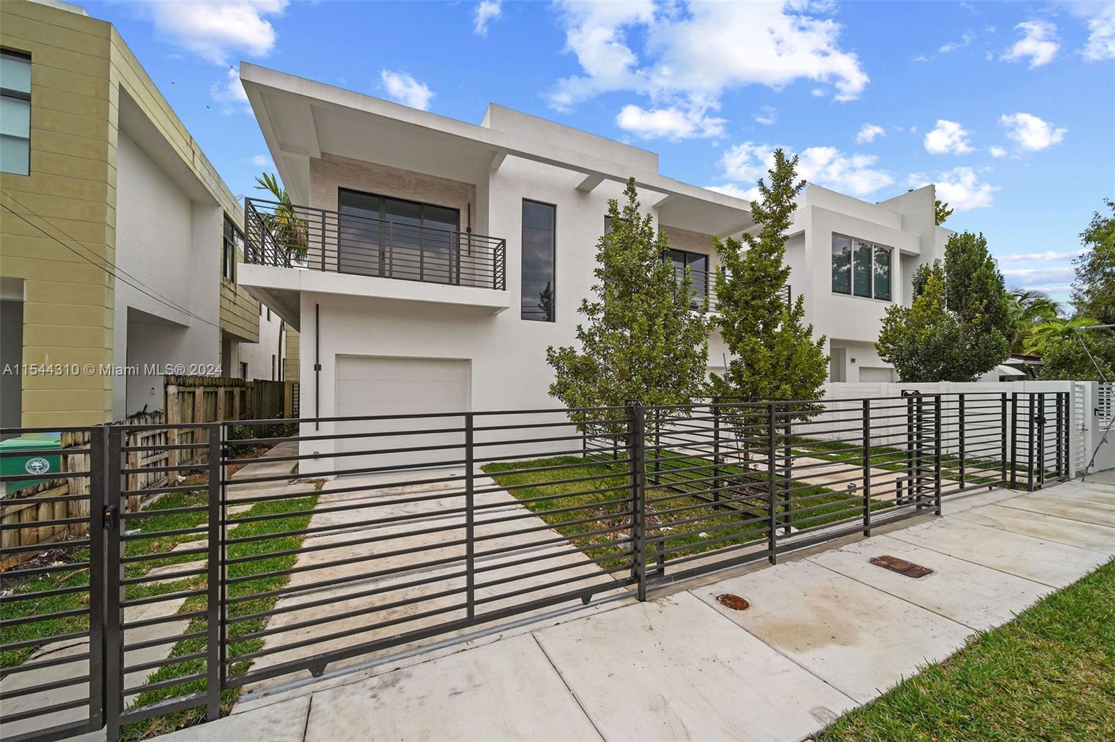 FROW HOMESTEAD - Residential Lease