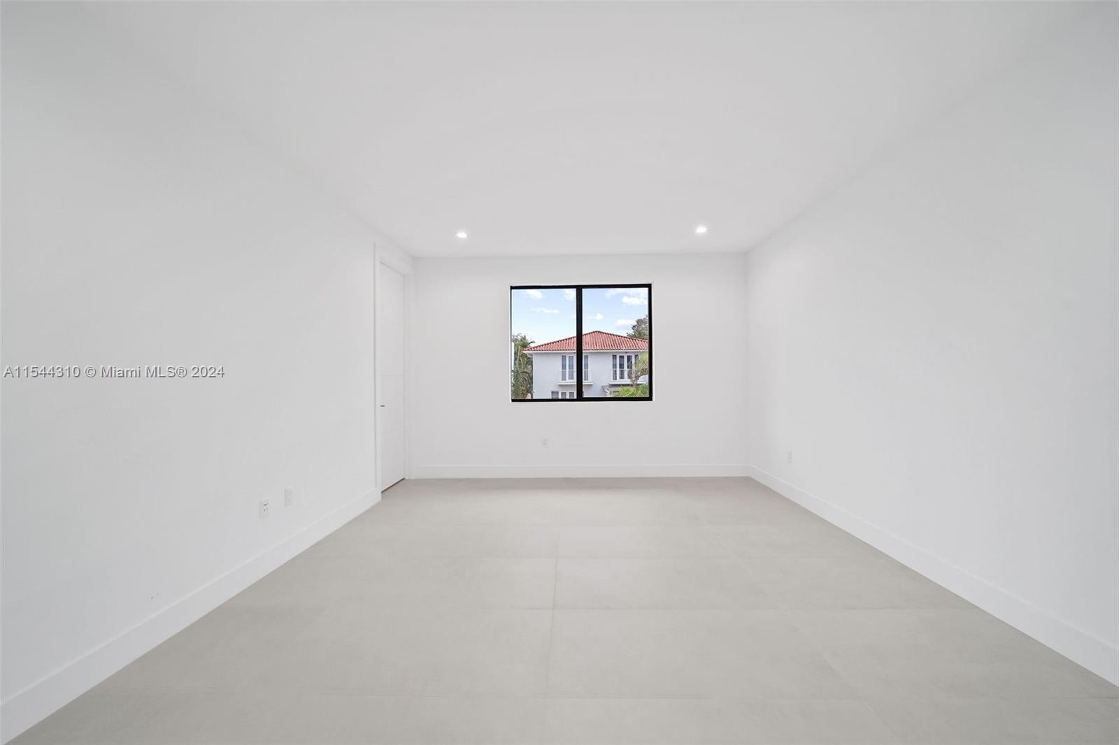 FROW HOMESTEAD - Residential Lease