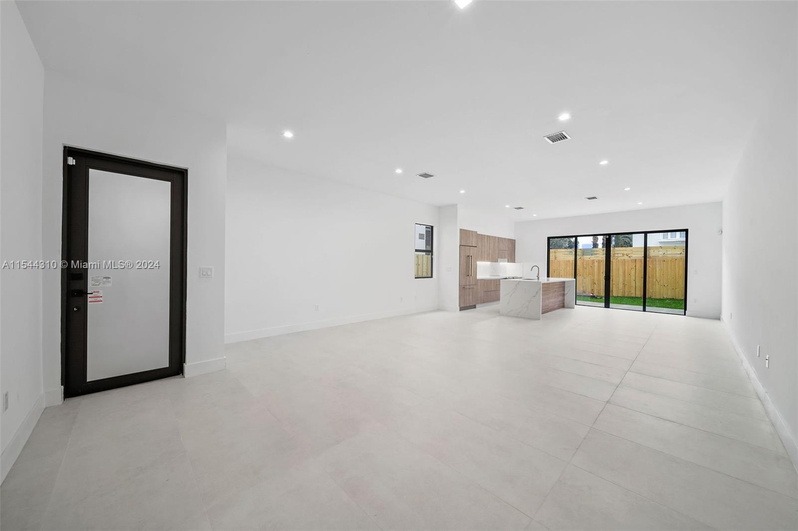 FROW HOMESTEAD - Residential Lease