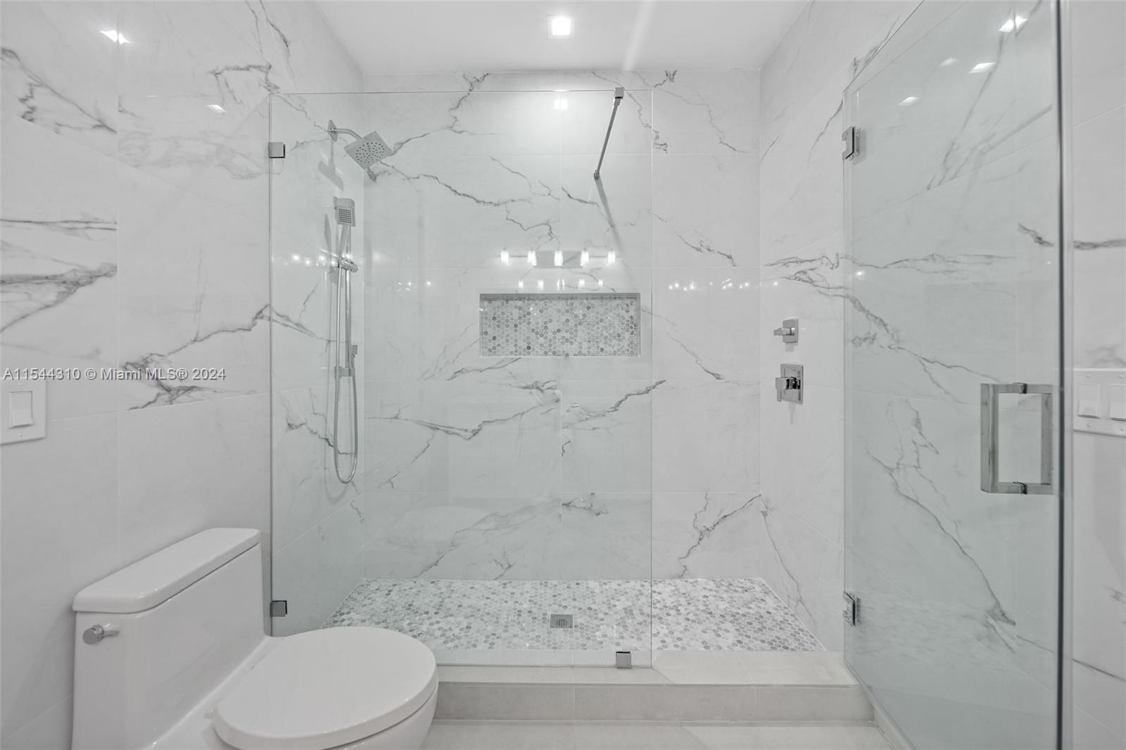 FROW HOMESTEAD - Residential Lease