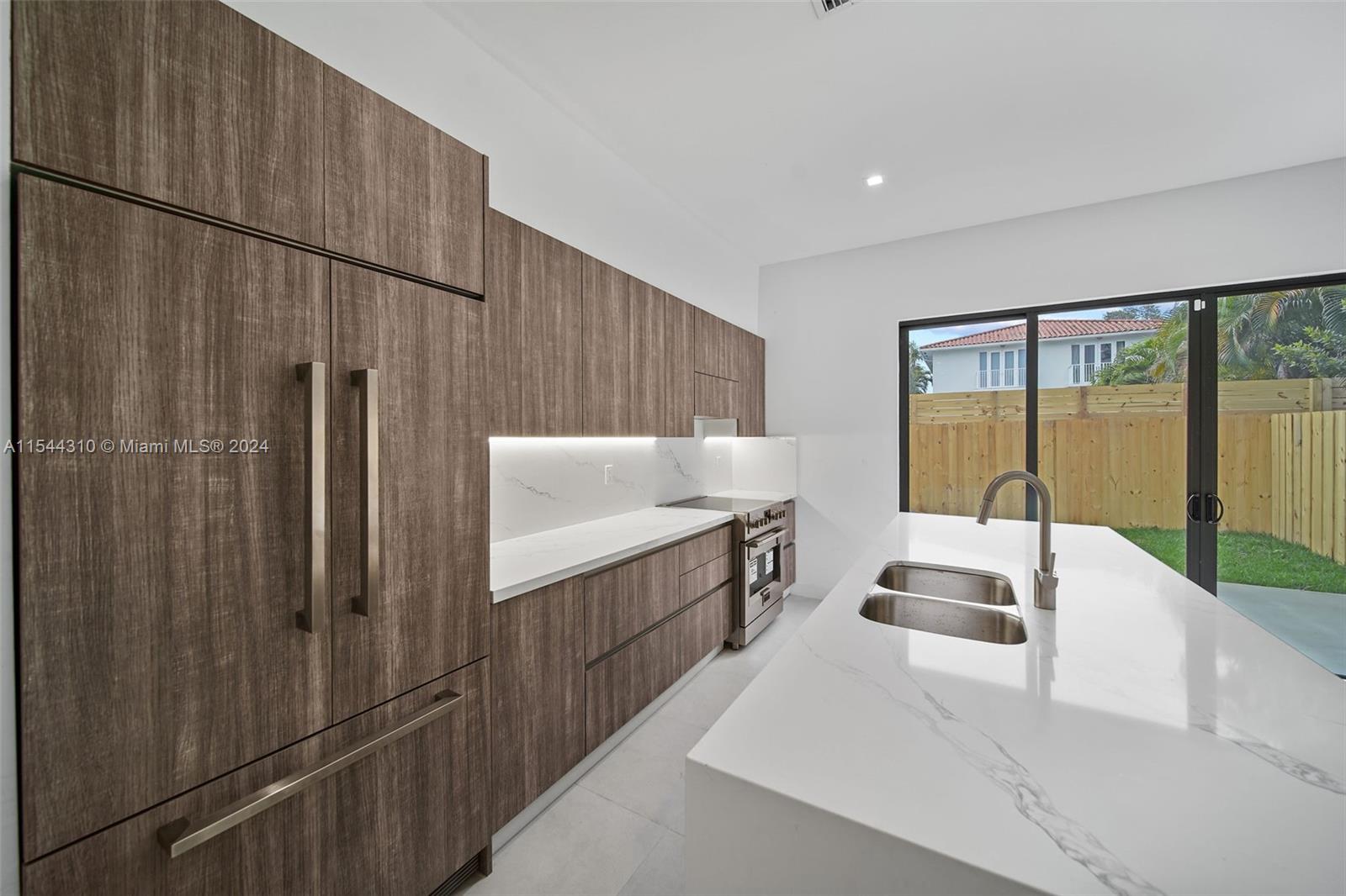 FROW HOMESTEAD - Residential Lease