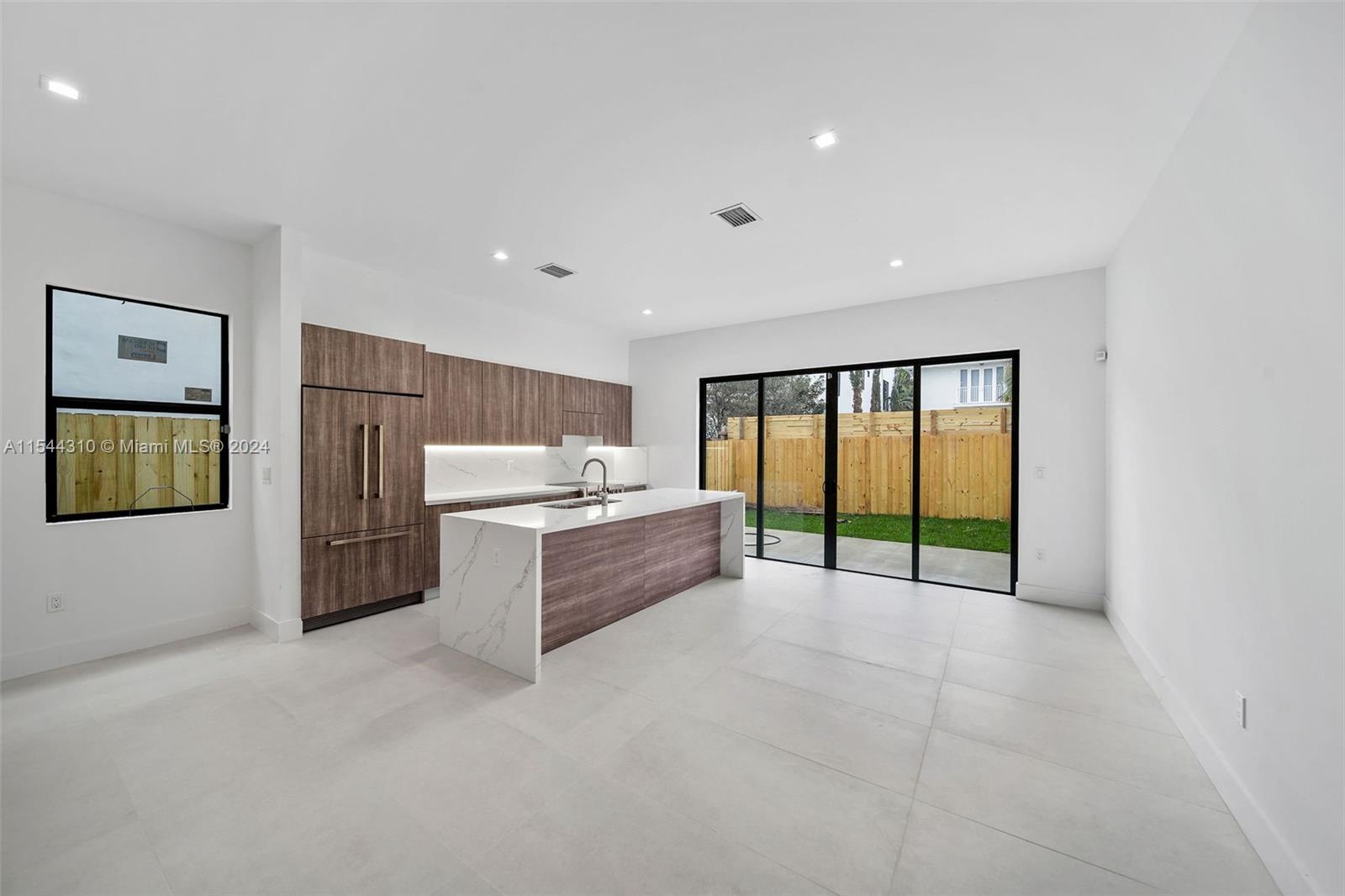 FROW HOMESTEAD - Residential Lease