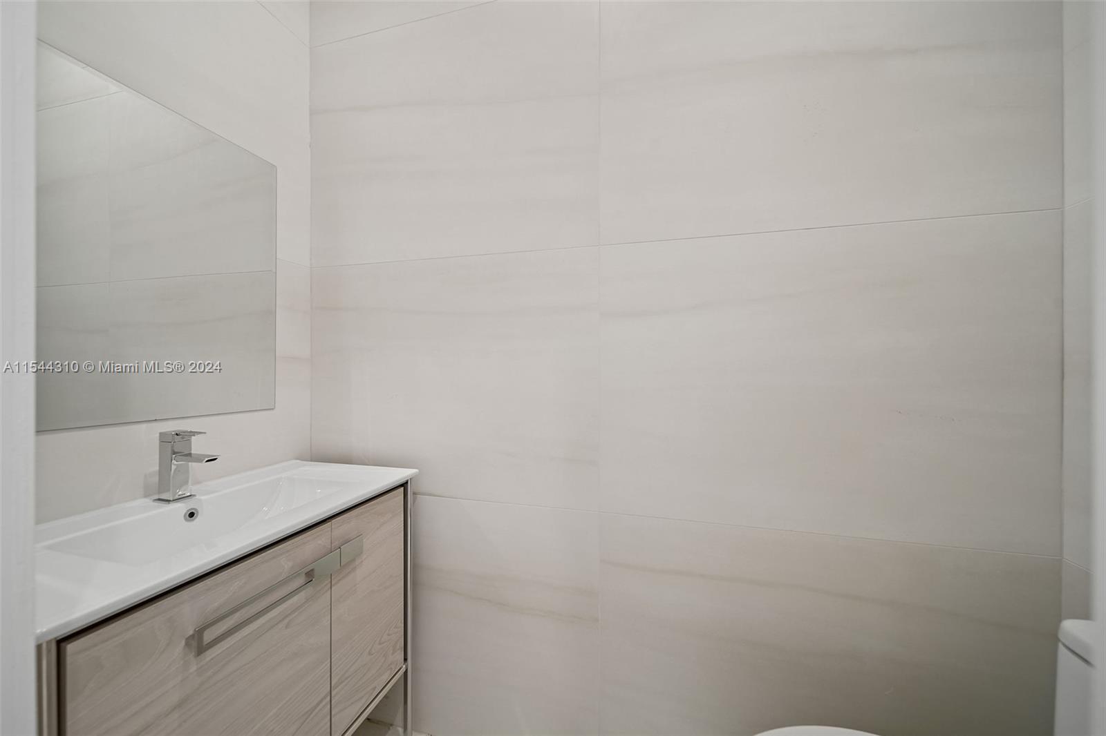 FROW HOMESTEAD - Residential Lease