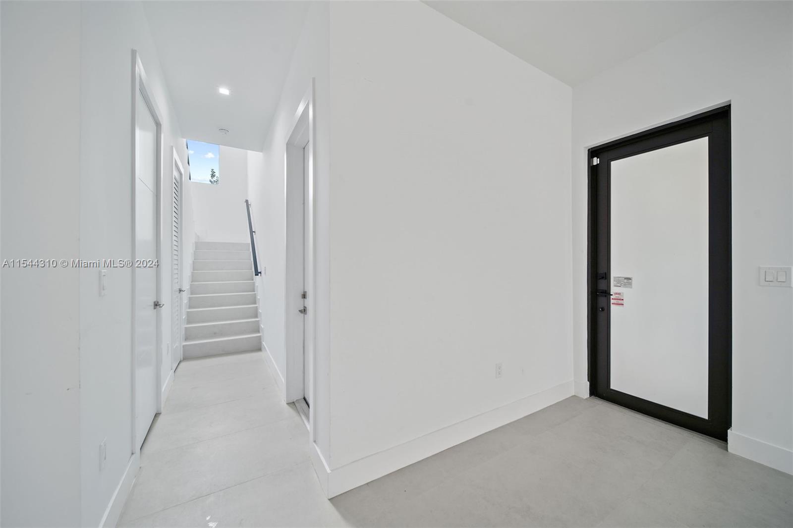 FROW HOMESTEAD - Residential Lease