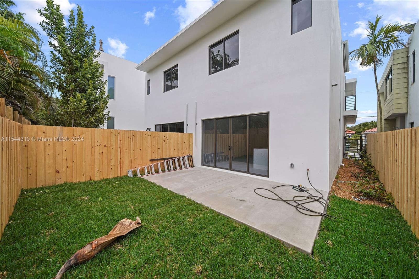 FROW HOMESTEAD - Residential Lease