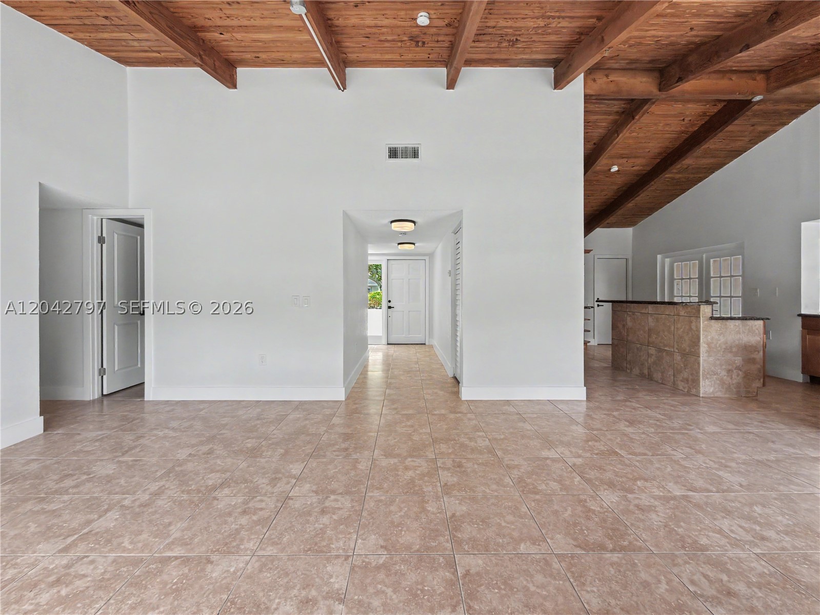FIRST ADDN TO CALUSA CLUB - Residential