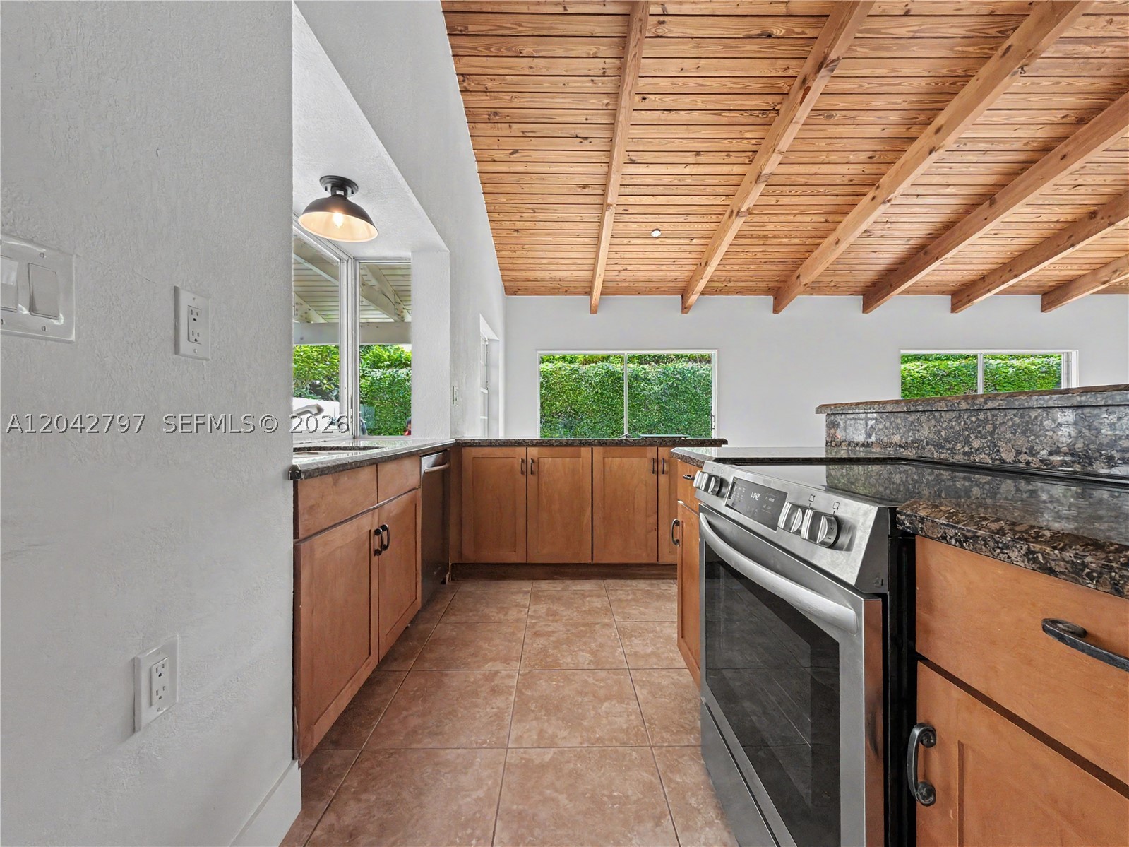 FIRST ADDN TO CALUSA CLUB - Residential