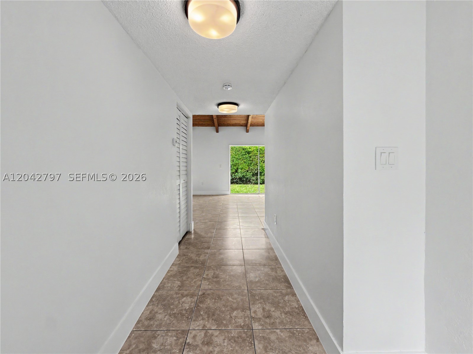 FIRST ADDN TO CALUSA CLUB - Residential